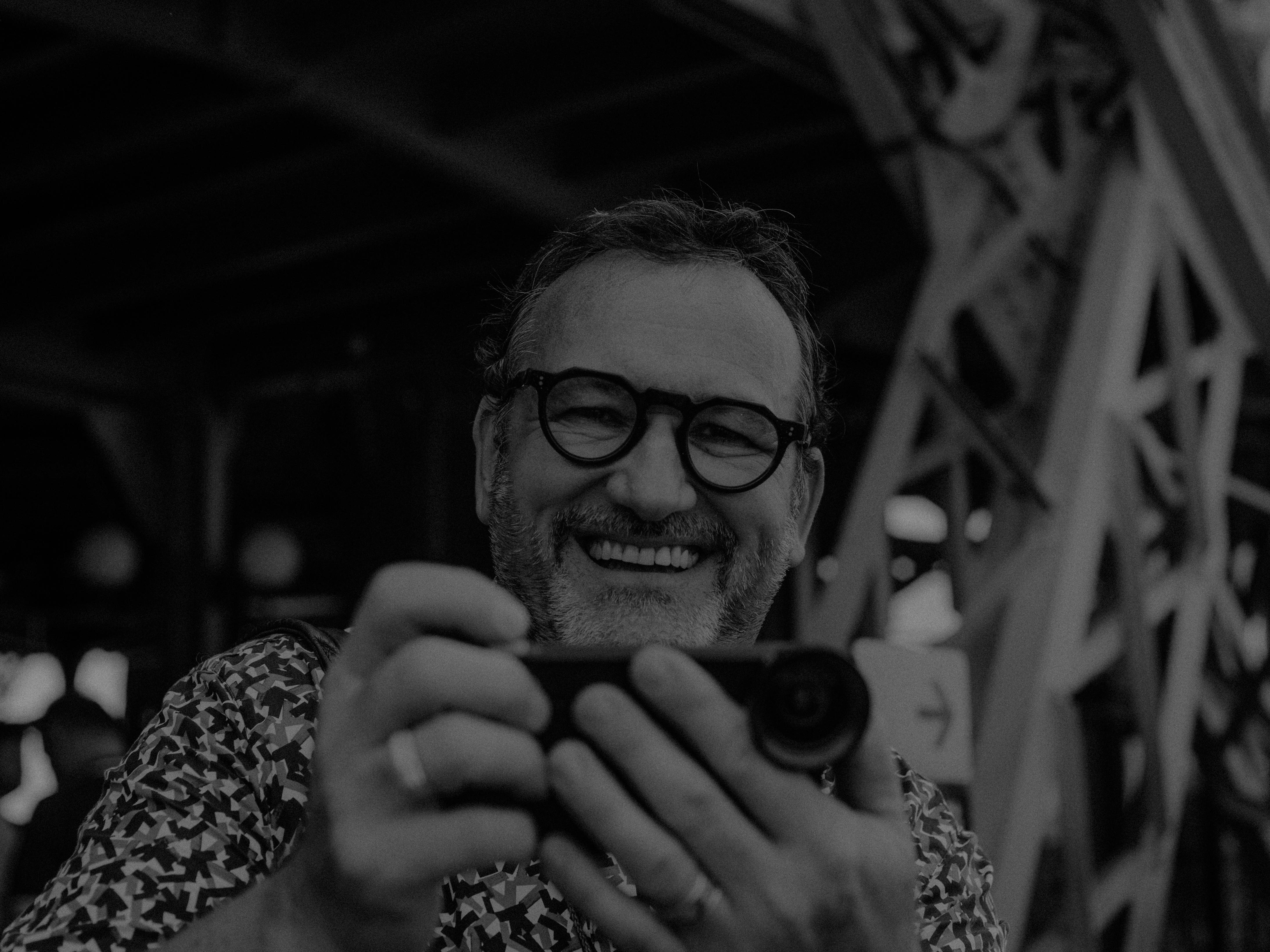 Man Holding a Video Cam · Free Stock Photo