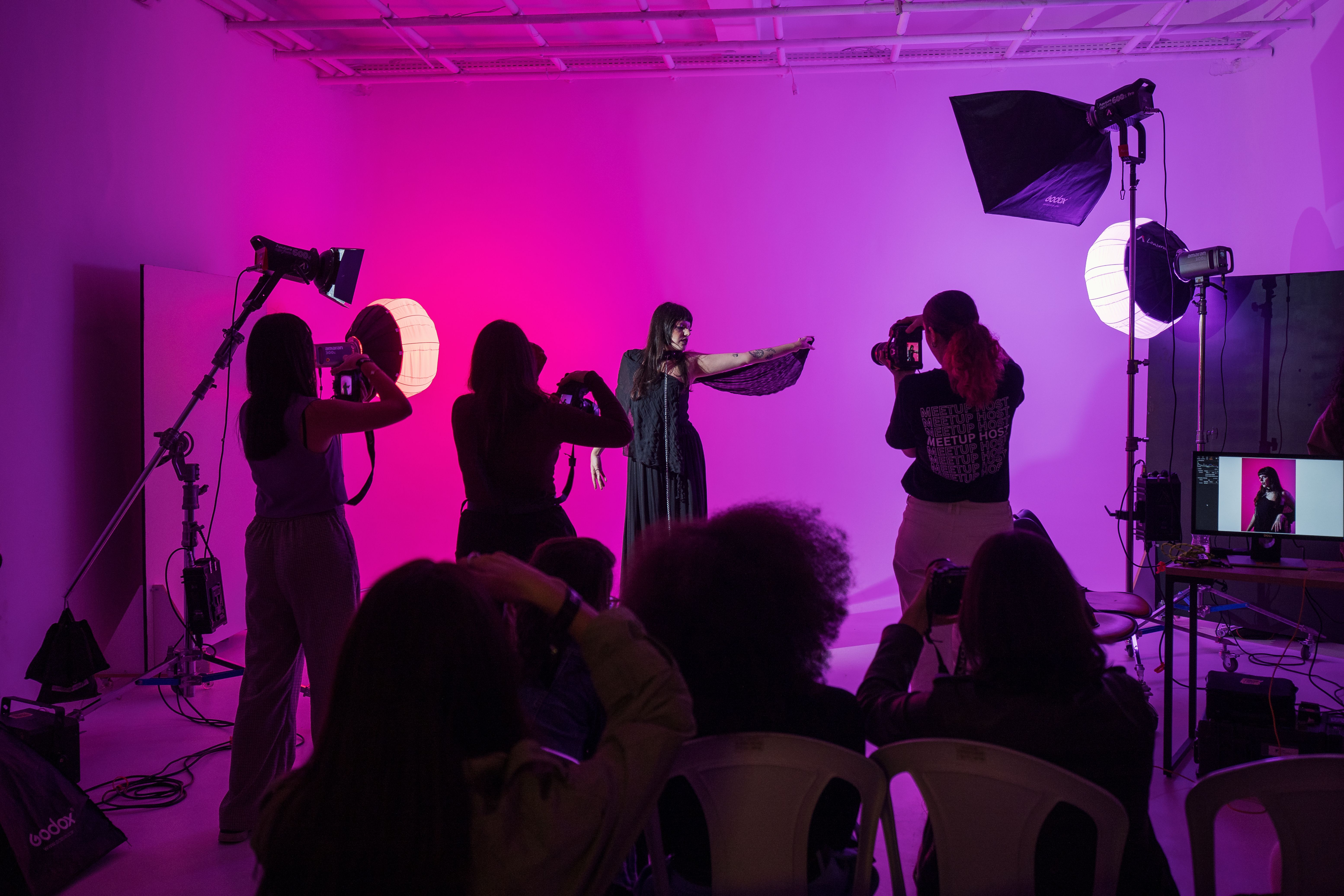 Miradas y reflejos: fotografía y escritura creativa. Taller Muestra Cine Lésbico