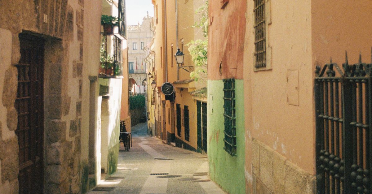 España: casos de RSE que promueven turismo responsable y preservación de paisajes culturales España: casos de RSE que promueven turismo responsable y preservación de paisajes culturales