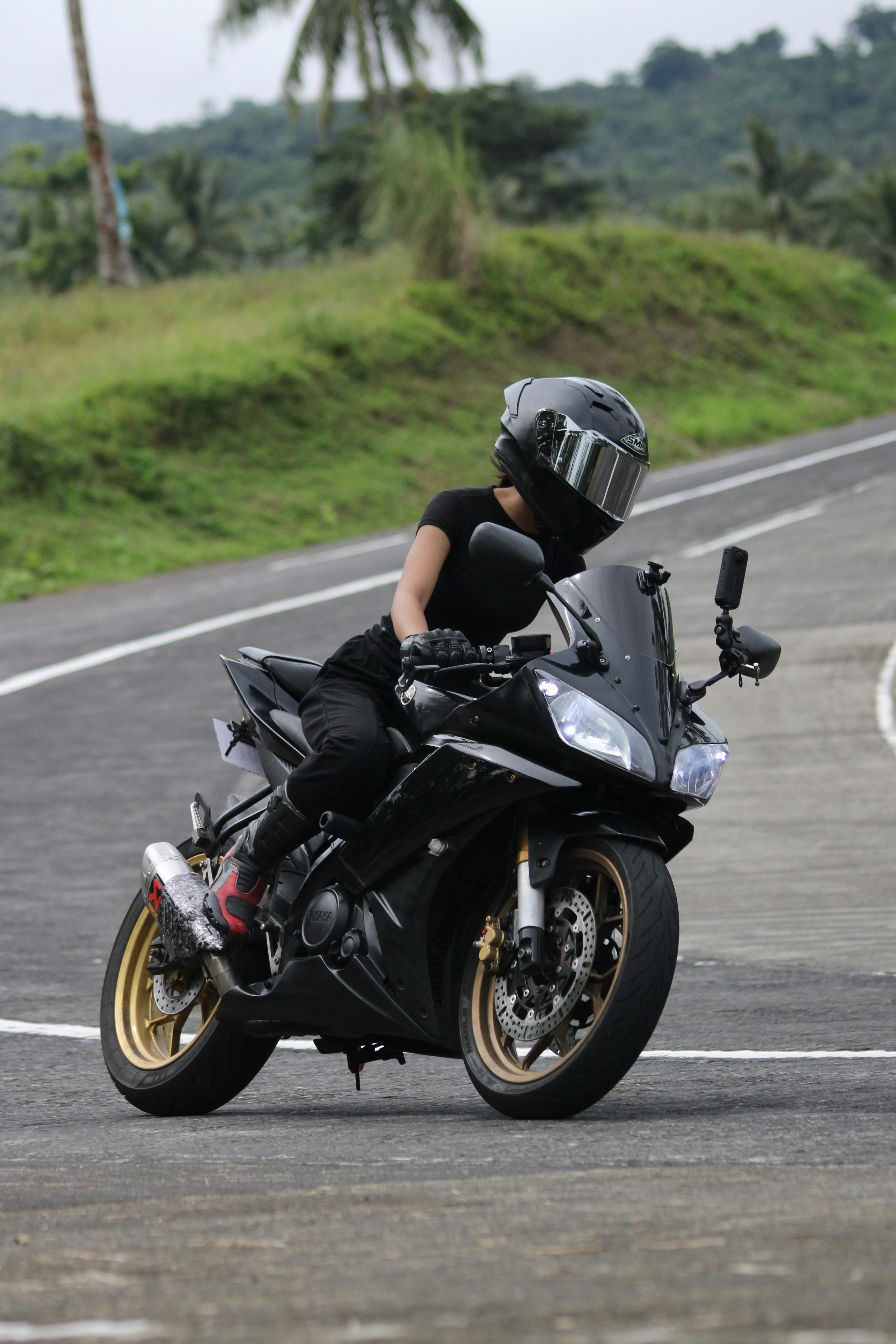 易誤解 機車騎紅線內遭罰600元 高雄科技執法 真相揭露 其實是騎上人行道被舉發