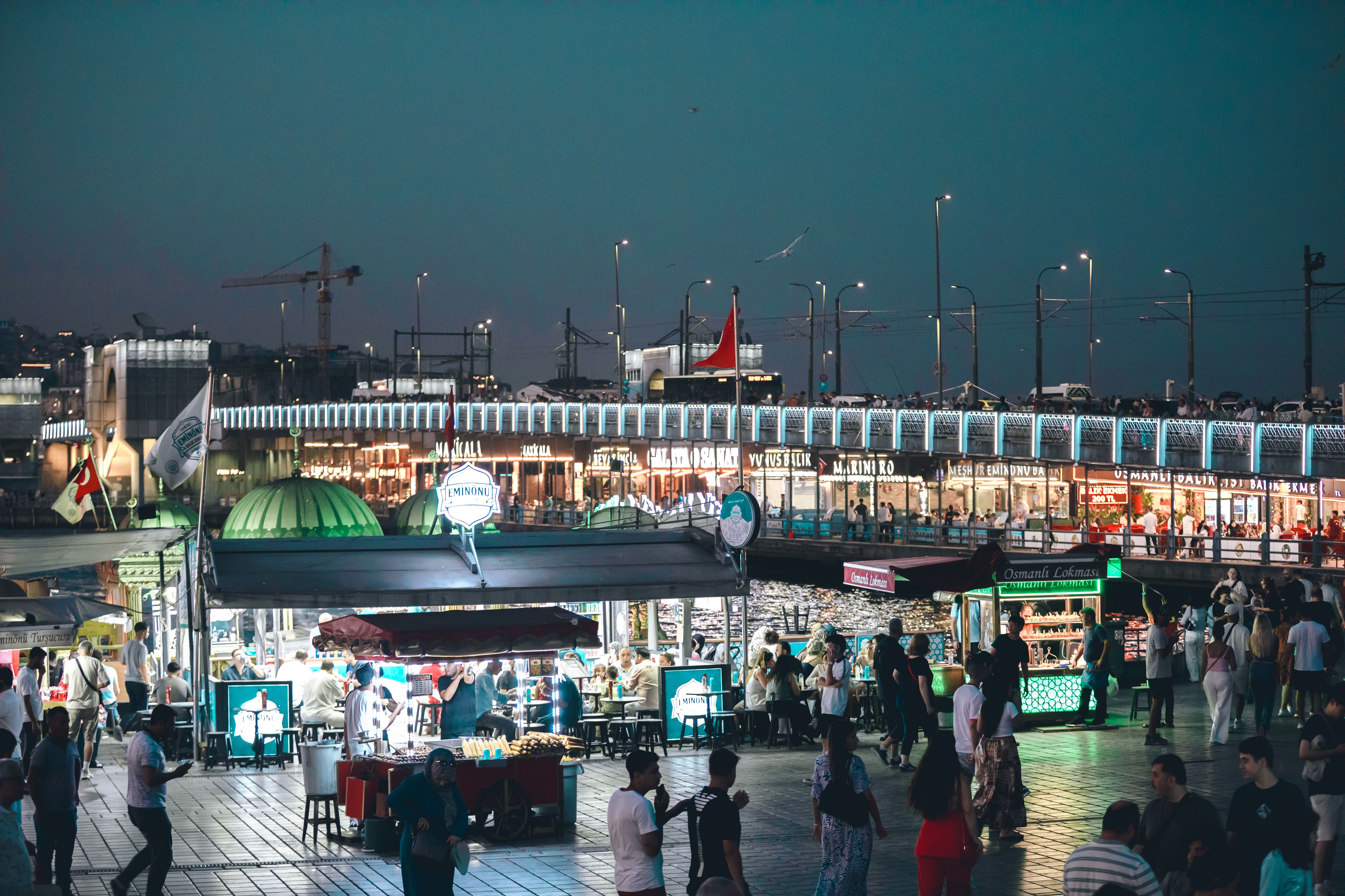 10 Must-Know Tips for Modern Travelers Exploring the Globe