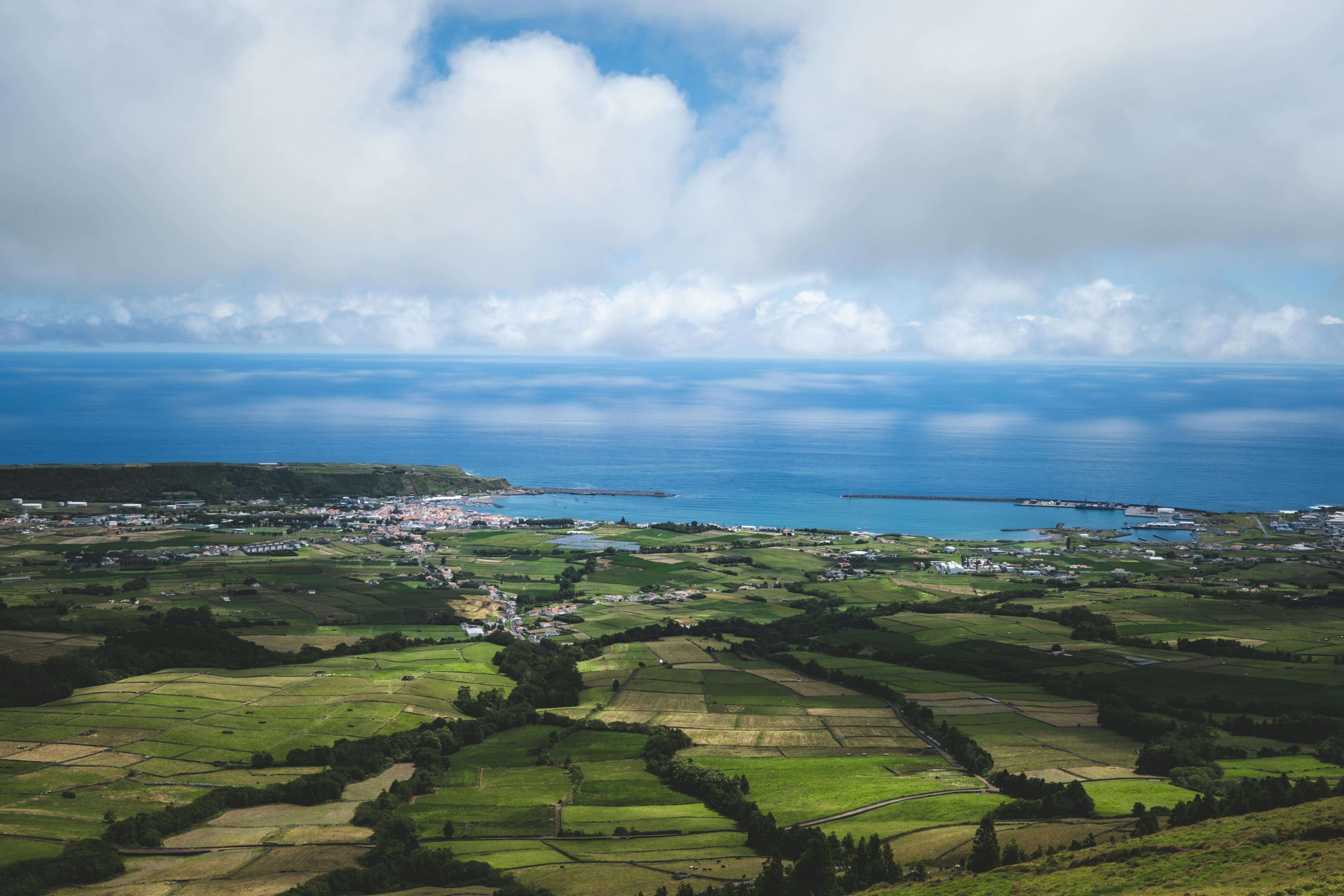 Airport transfers in Praia Da Vitória
