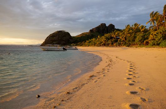 Private chef sunset beach dinner — Fiji