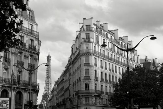 Belleville street art and local bistros — Paris