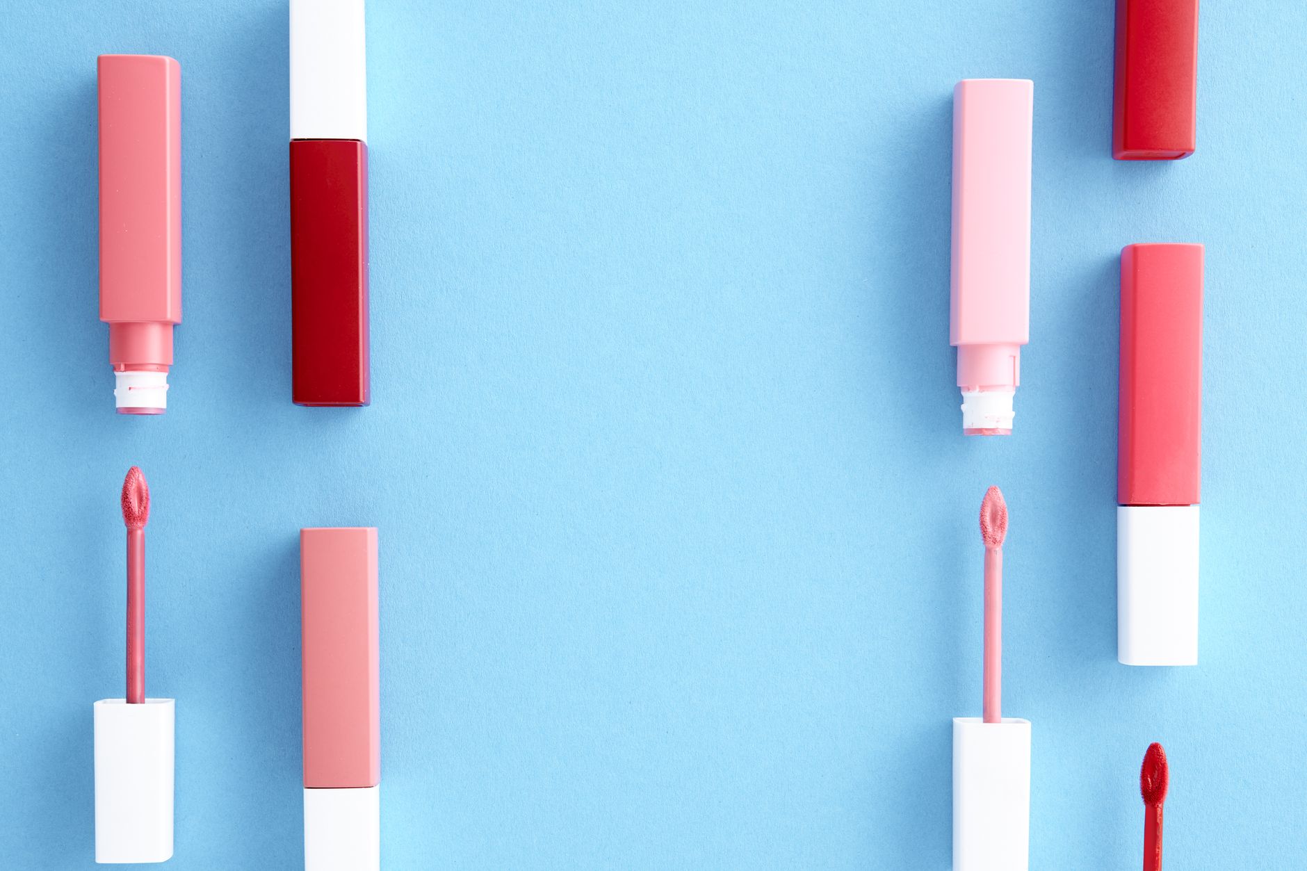 https://www.pexels.com/photo/pink-and-red-lipsticks-3373746/