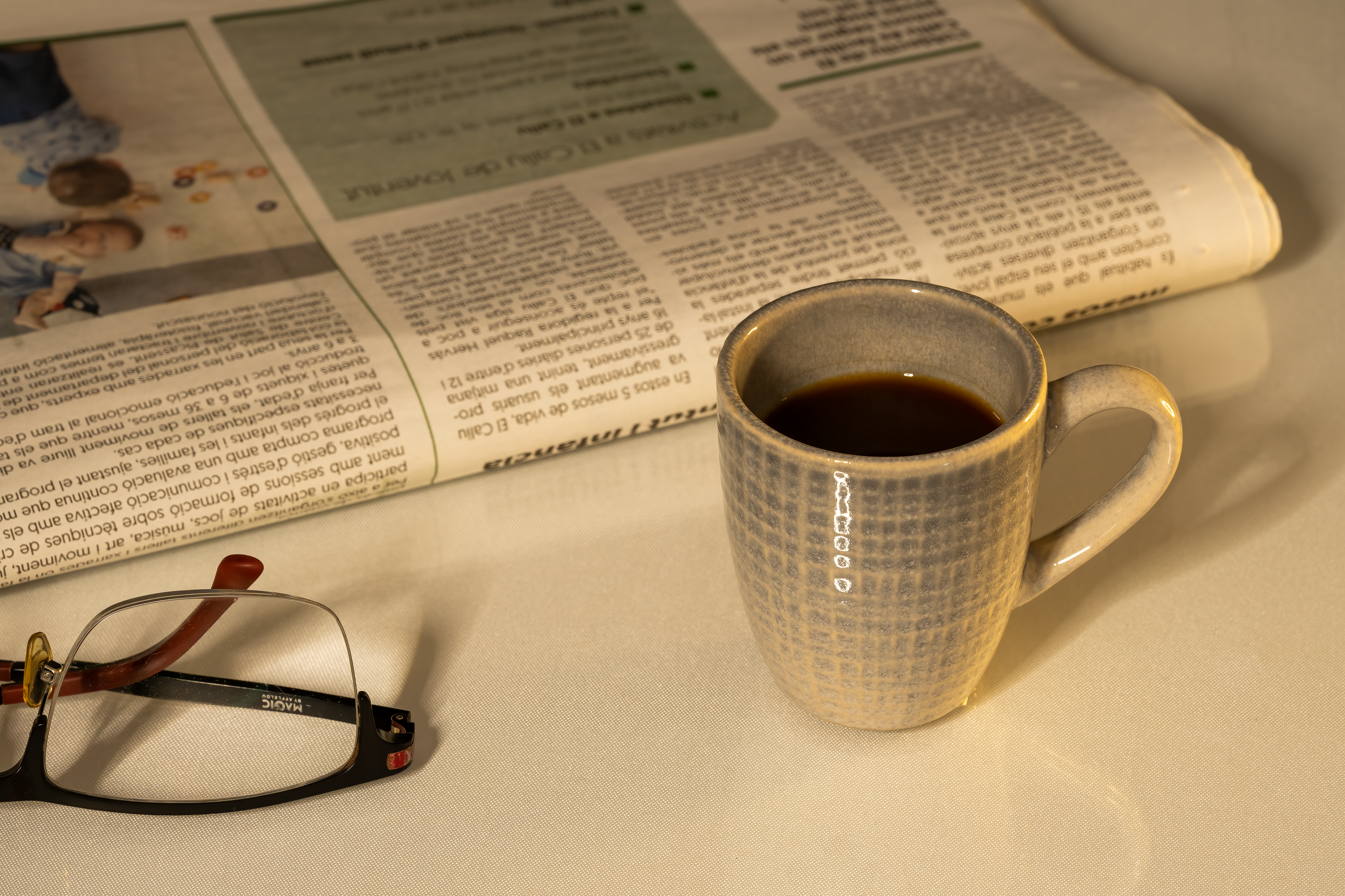coffee mug candid lifestyle lifestyle photo 2