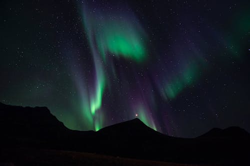 Gratis arkivbilde med aurora polaris, idyllisk, kveld