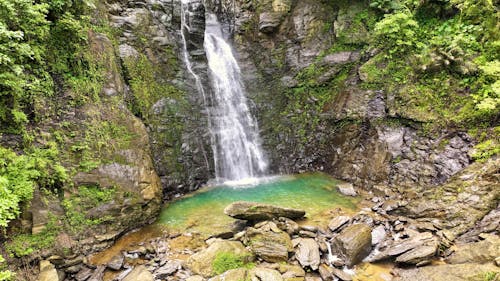 Spotting A Reverse Waterfall Feels Like Seeing A UFO