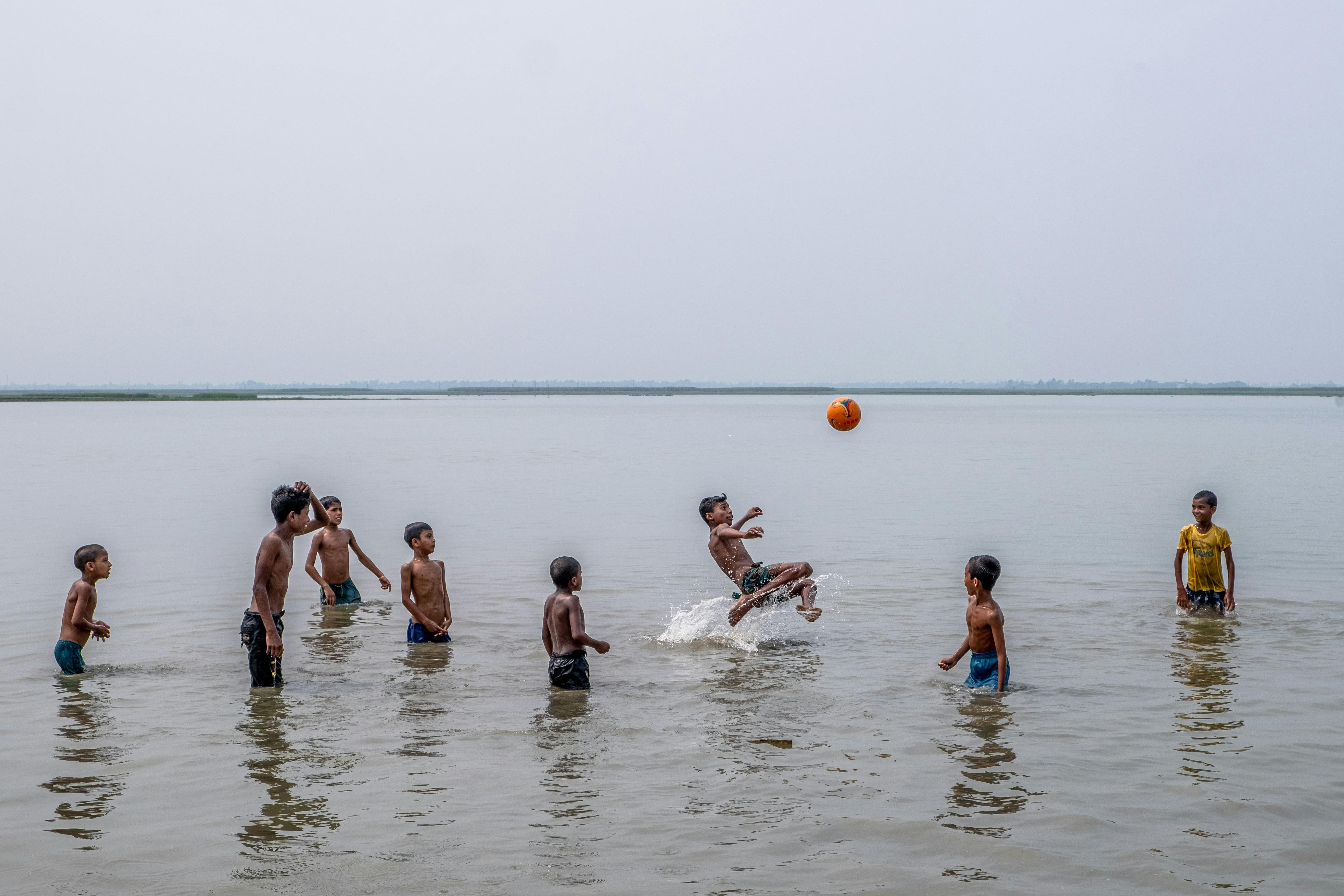 Lewandowski國際賽大復甦 重燃巴薩先發希望