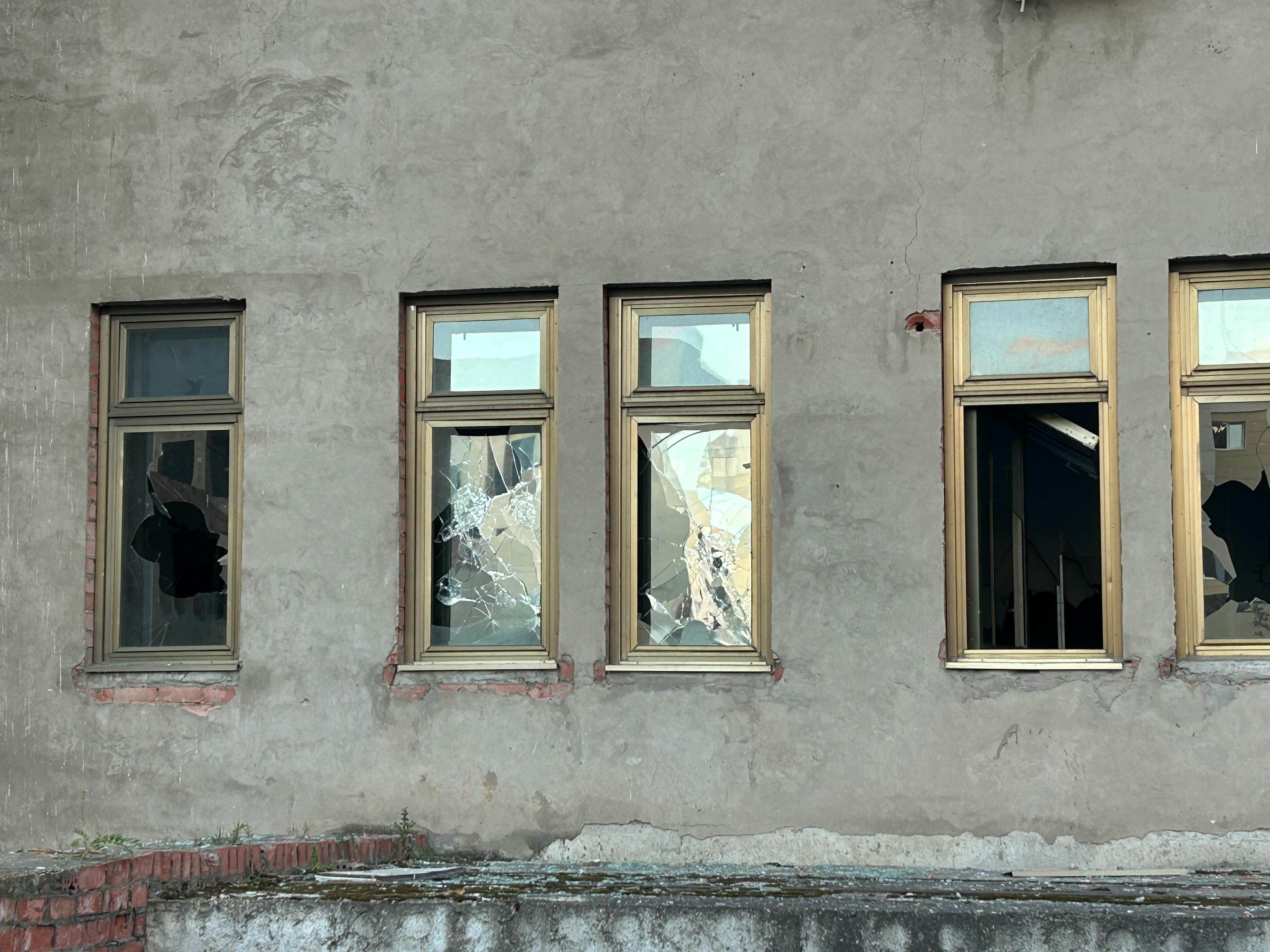The Moscow Oblast School Stabbing: Digital Rehearsal, Gaming Communities, and Youth Pathways to Violence — Photo by avrelia o