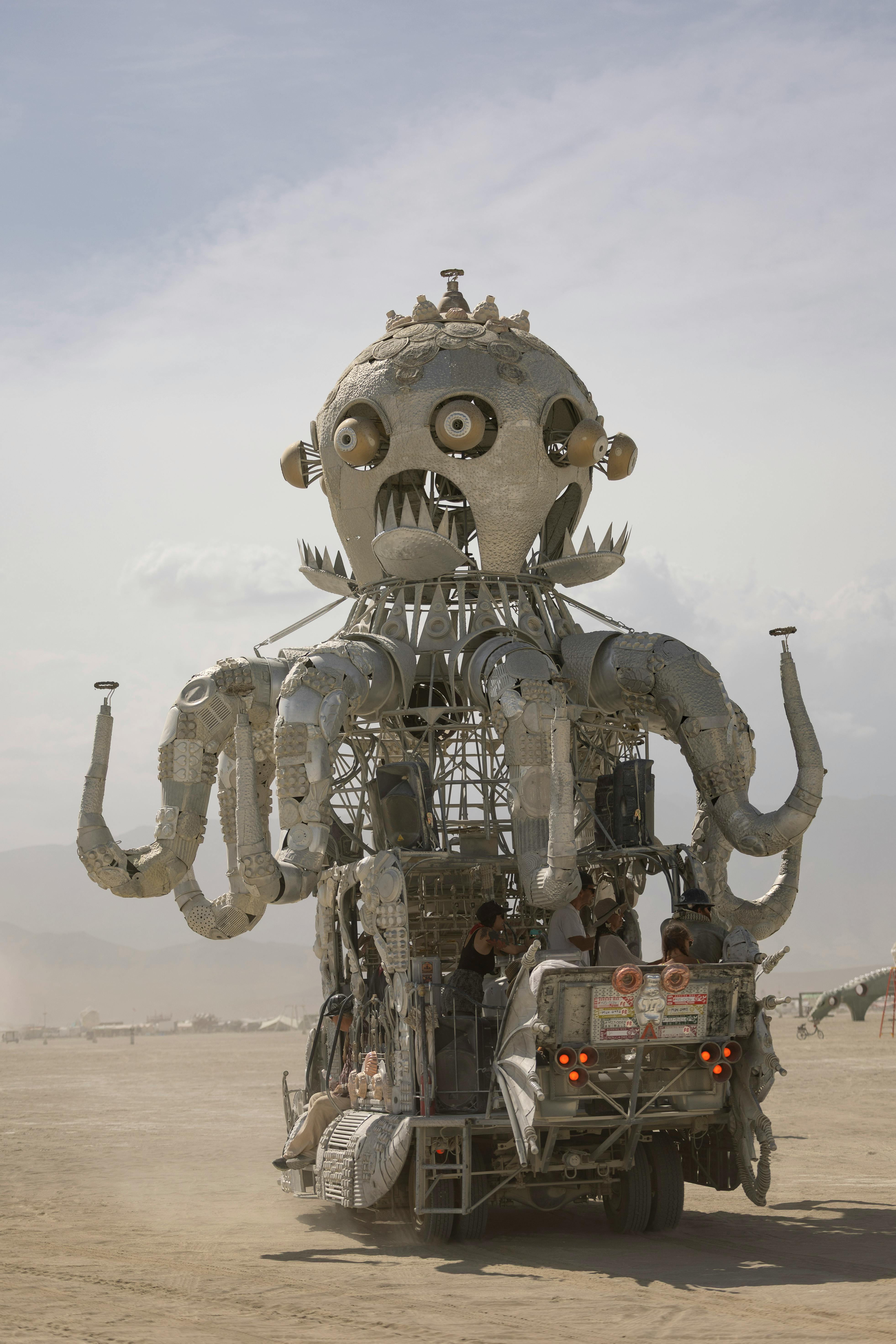 宇樹科技衝刺IPO 機器人產業格局大變天