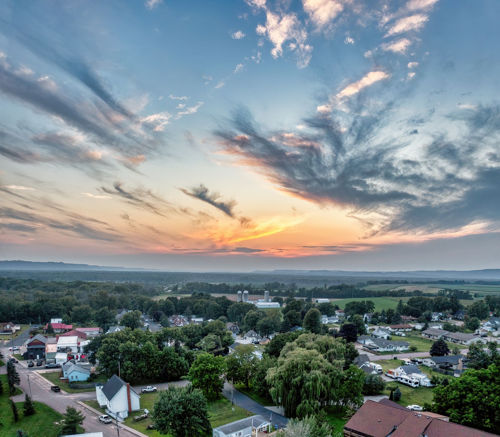 Living in Carp: Country Lifestyle Meets City Access (2025 Guide)