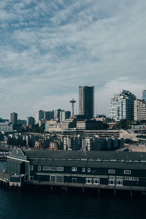 Seattle Skyline with Iconic Space Needle · Free Stock Photo