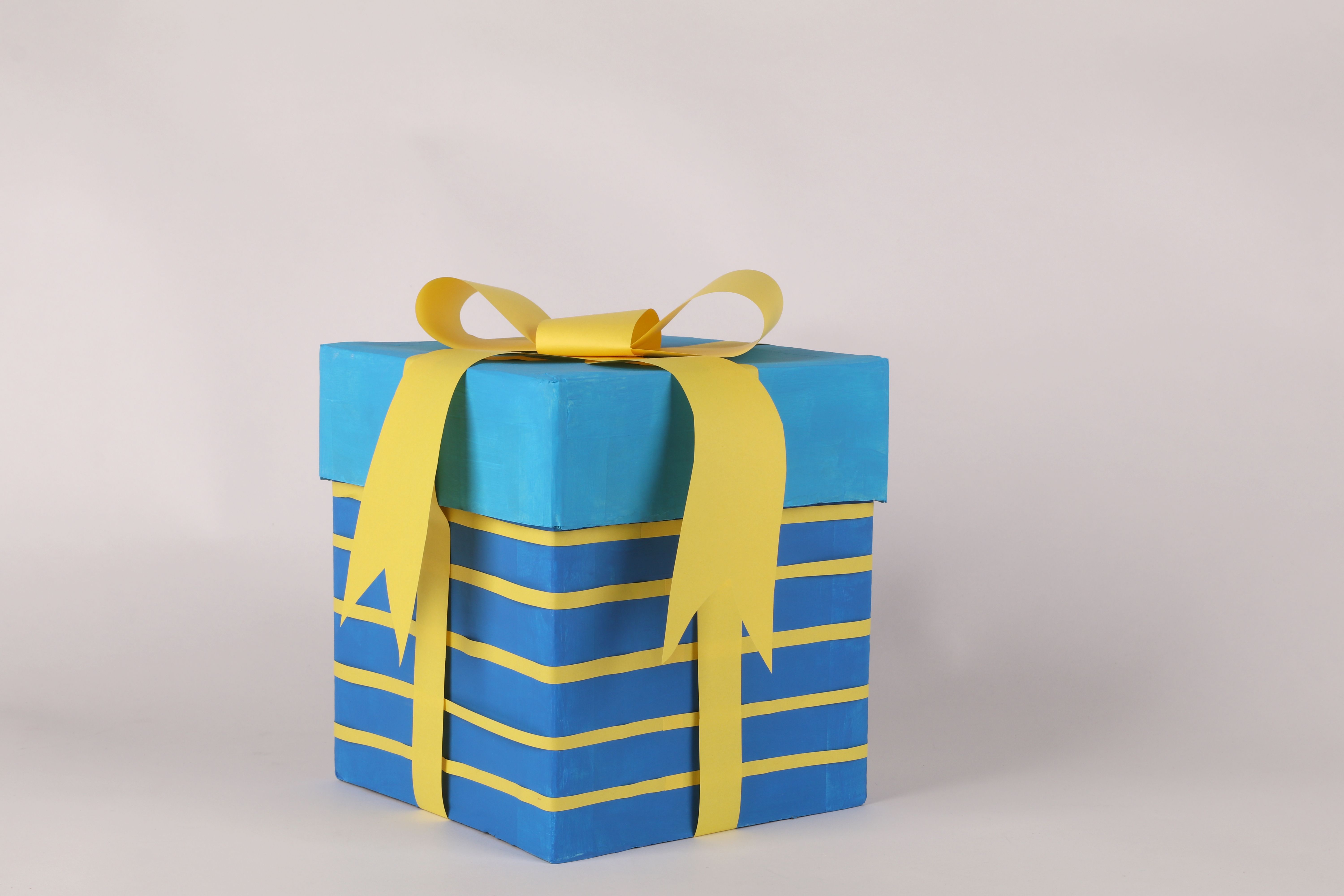 Nefyn — professional packers wrapping and boxing belongings