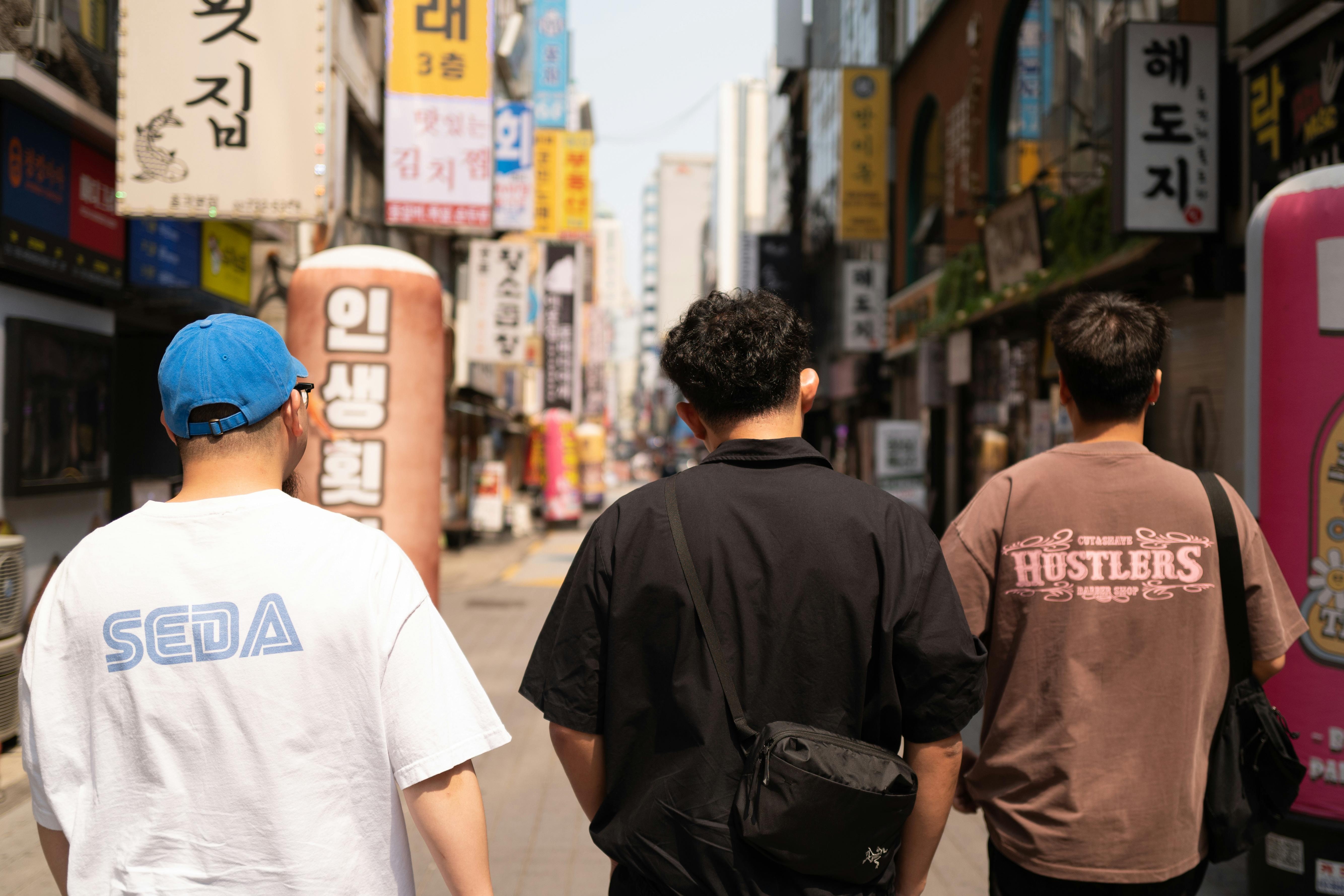 Korea Travel Updates 2025 - Everything You NEED To Know! (AuBIhD4nZg) — Photo by VANBLV on Pexels