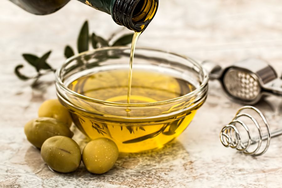 Premium edible oil bottle