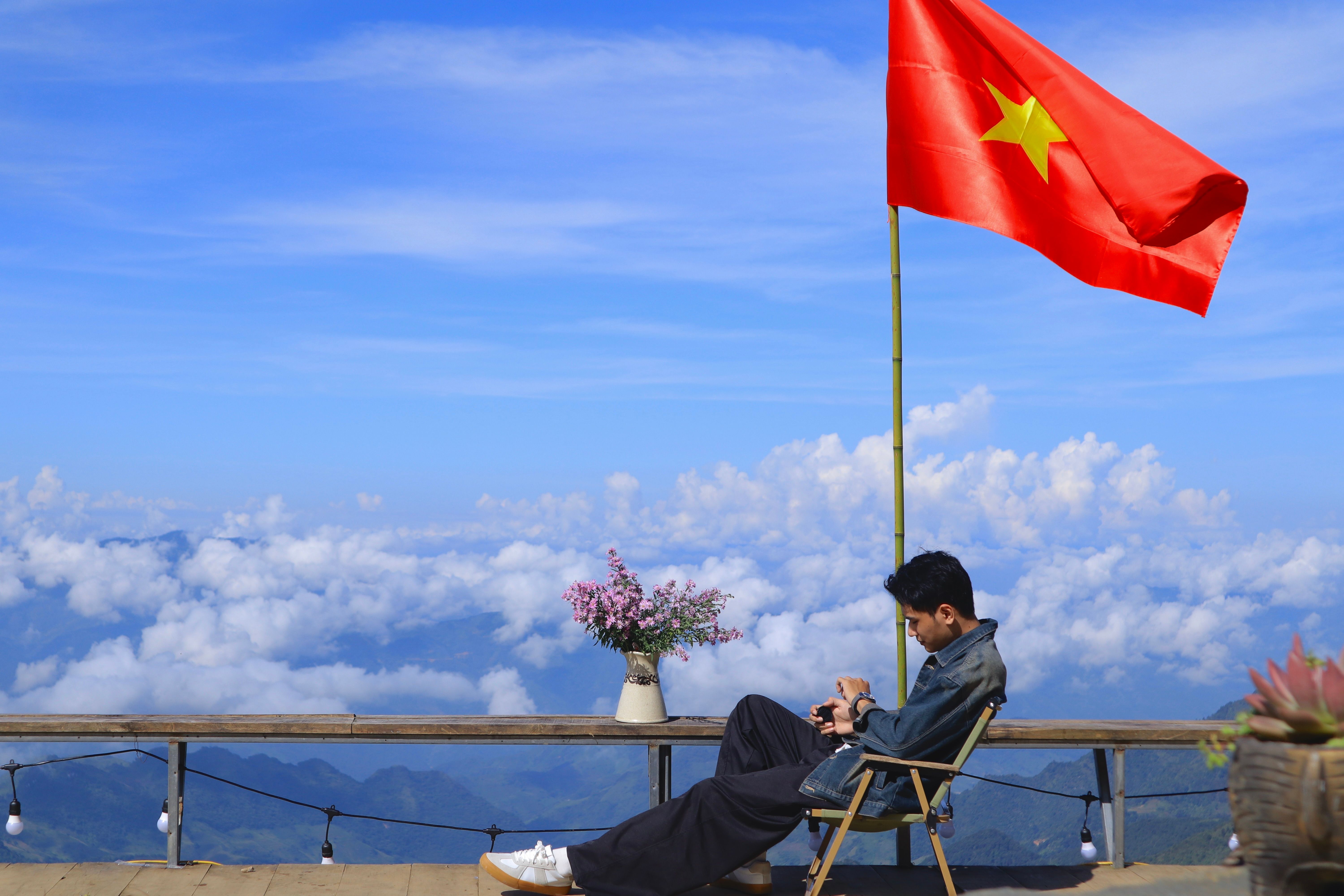 Starlink chính thức bán dịch vụ Internet vệ tinh tại Việt Nam