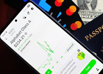 Apis Capital Advisors Sells $17.62 Million in GEO Group Stock: What It Means for Investors