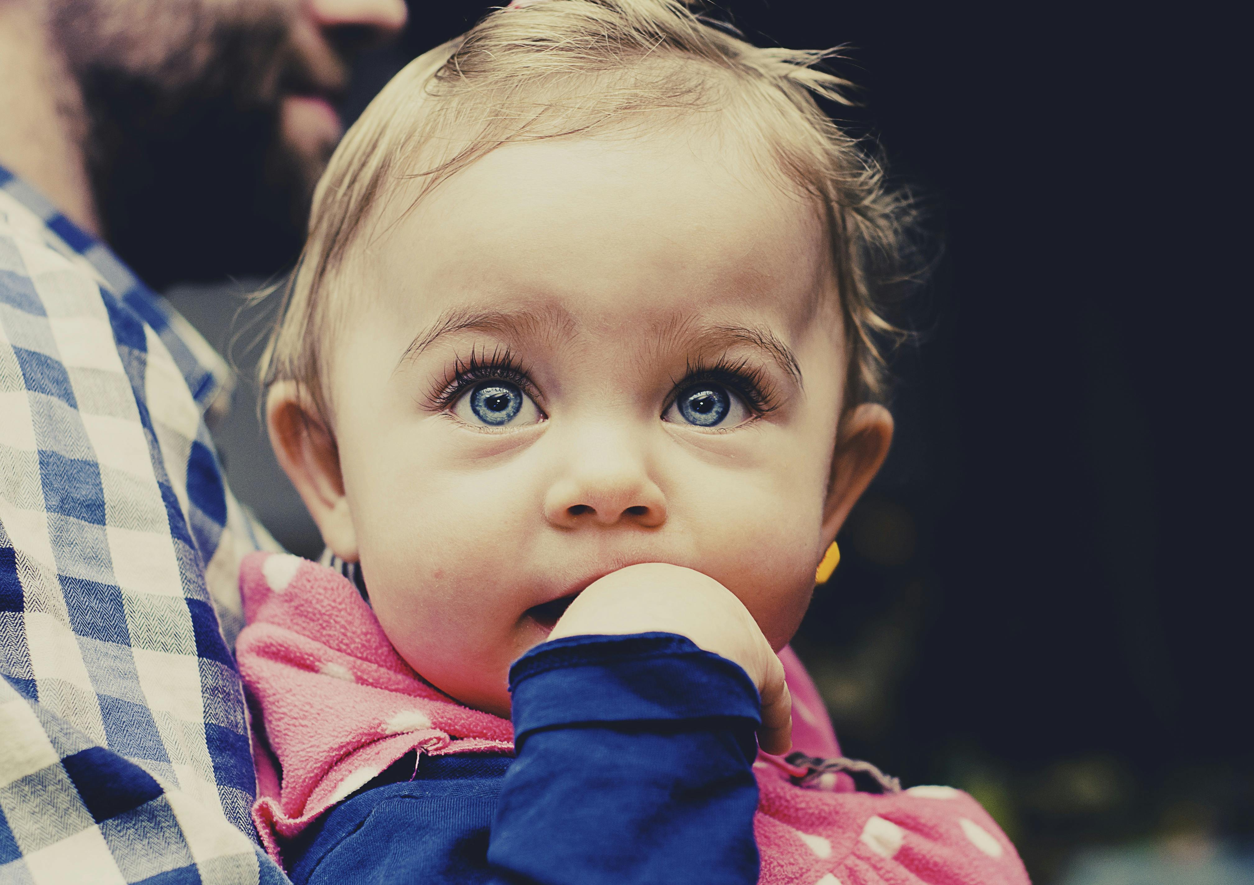 Foto De Stock Gratuita Sobre Bebe Infancia Mirando Foto De Stock Gratuita Sobre Bebe Infancia Mirando