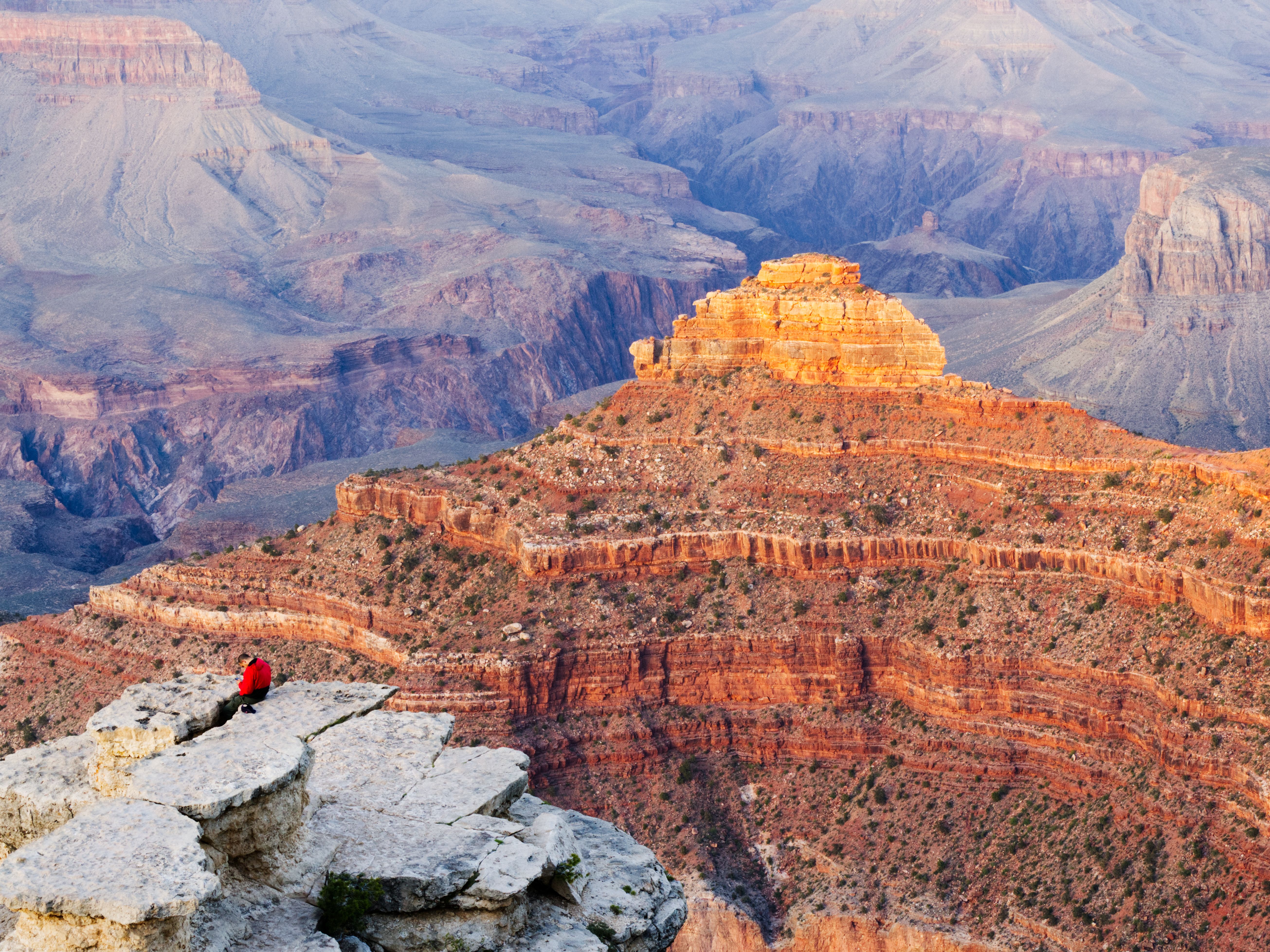 Breathtaking Golden Hour View of the Grand Canyon · Free Stock Photo