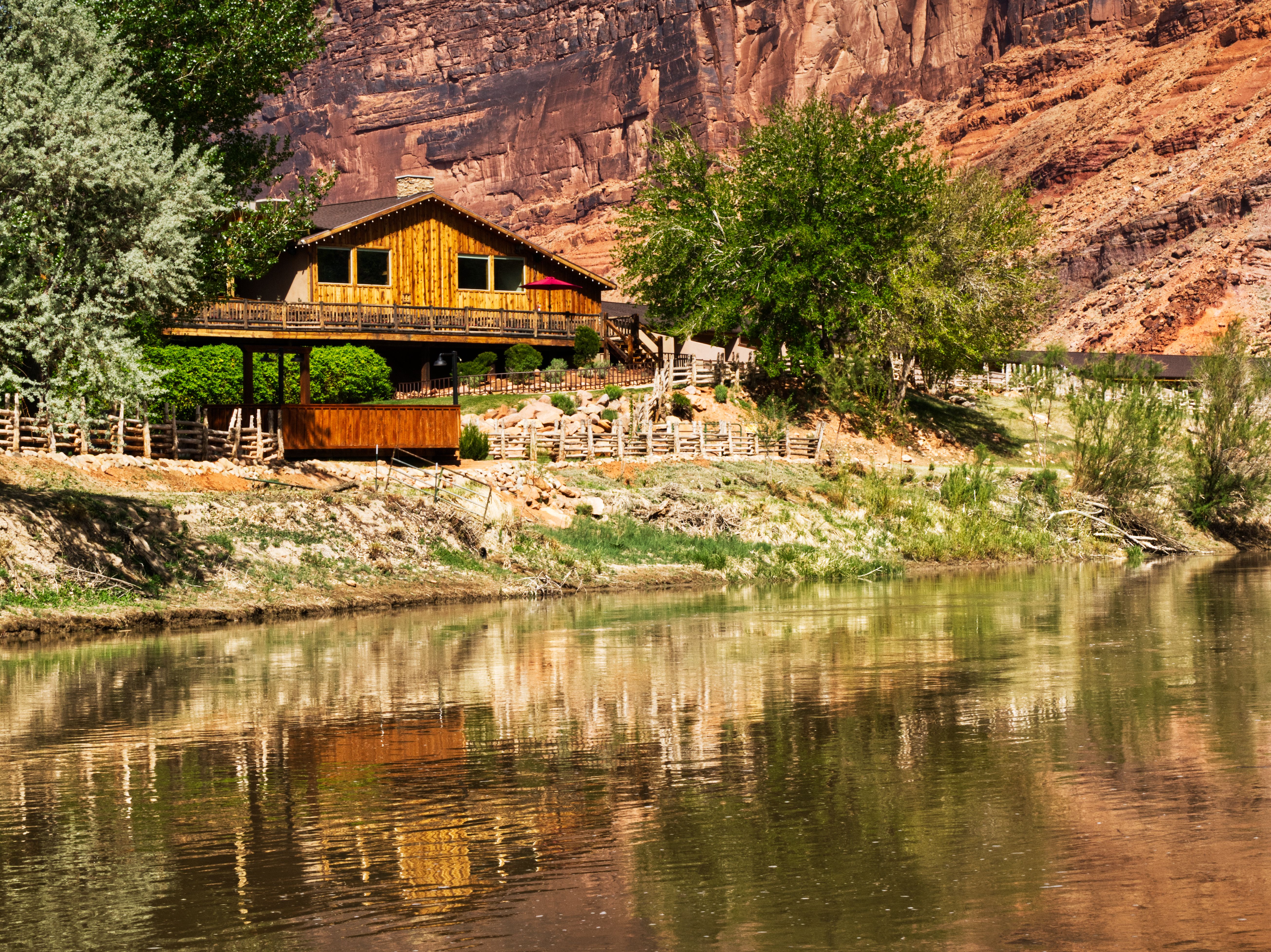 Utah home insurance premiums rise as wildfire risk grows — Photo by Abdus Samad Mahkri on Pexels