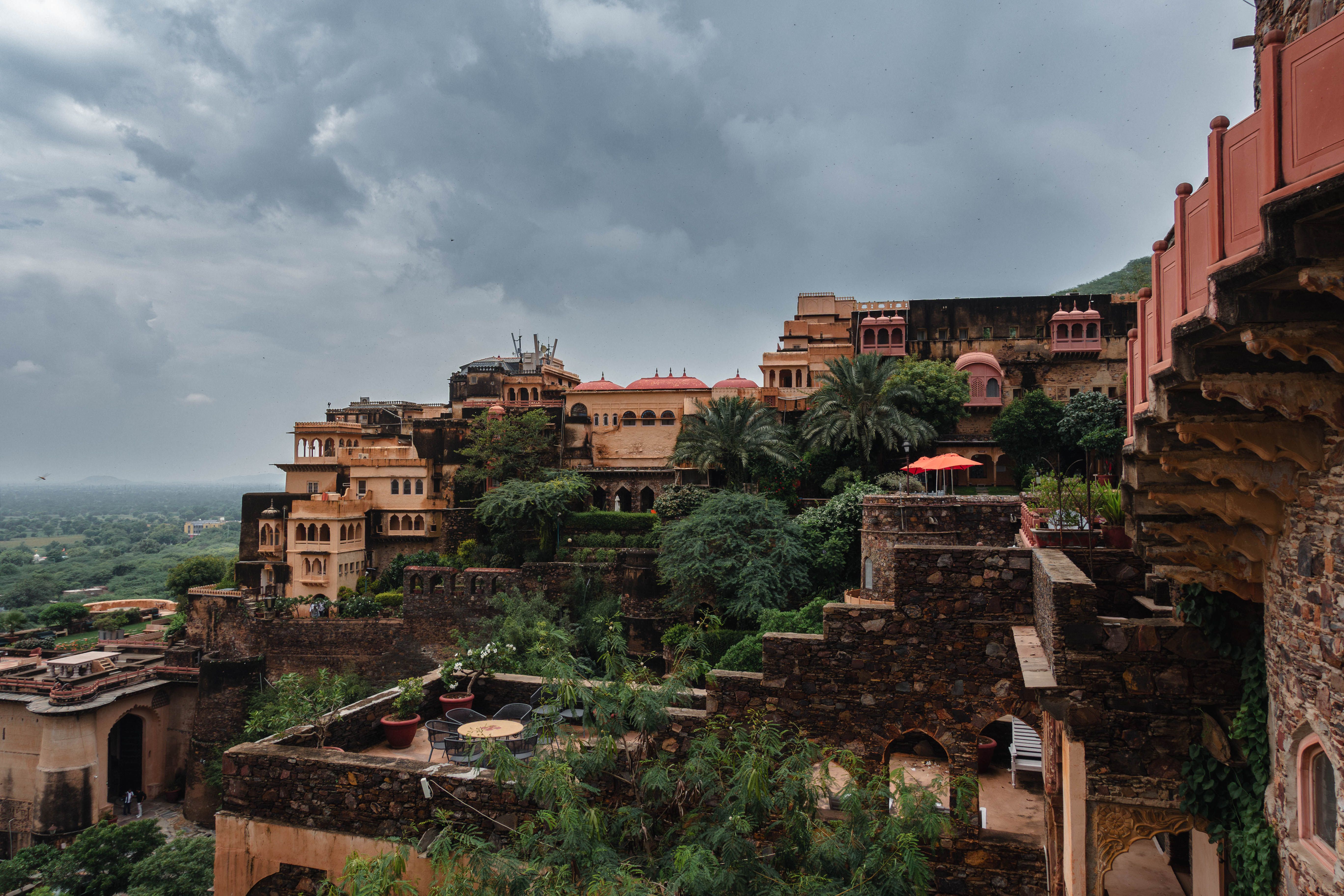 Scenic View of Neemrana Fort-Palace in Rajasthan · Free Stock Photo