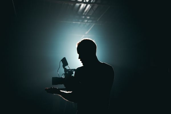 CONTENT & CREATIVE