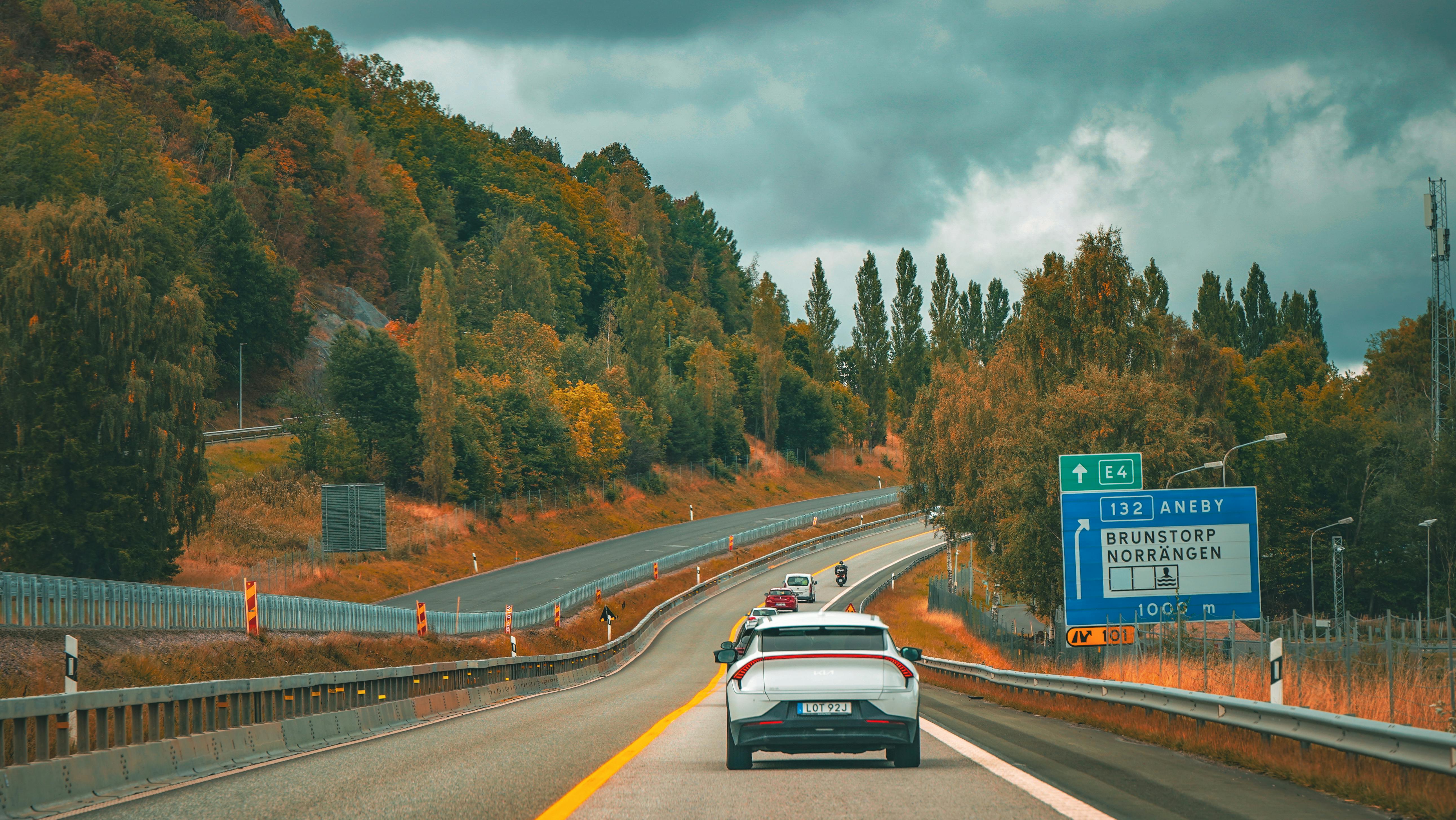 evs explained evs definition — Photo by Damir K . on Pexels