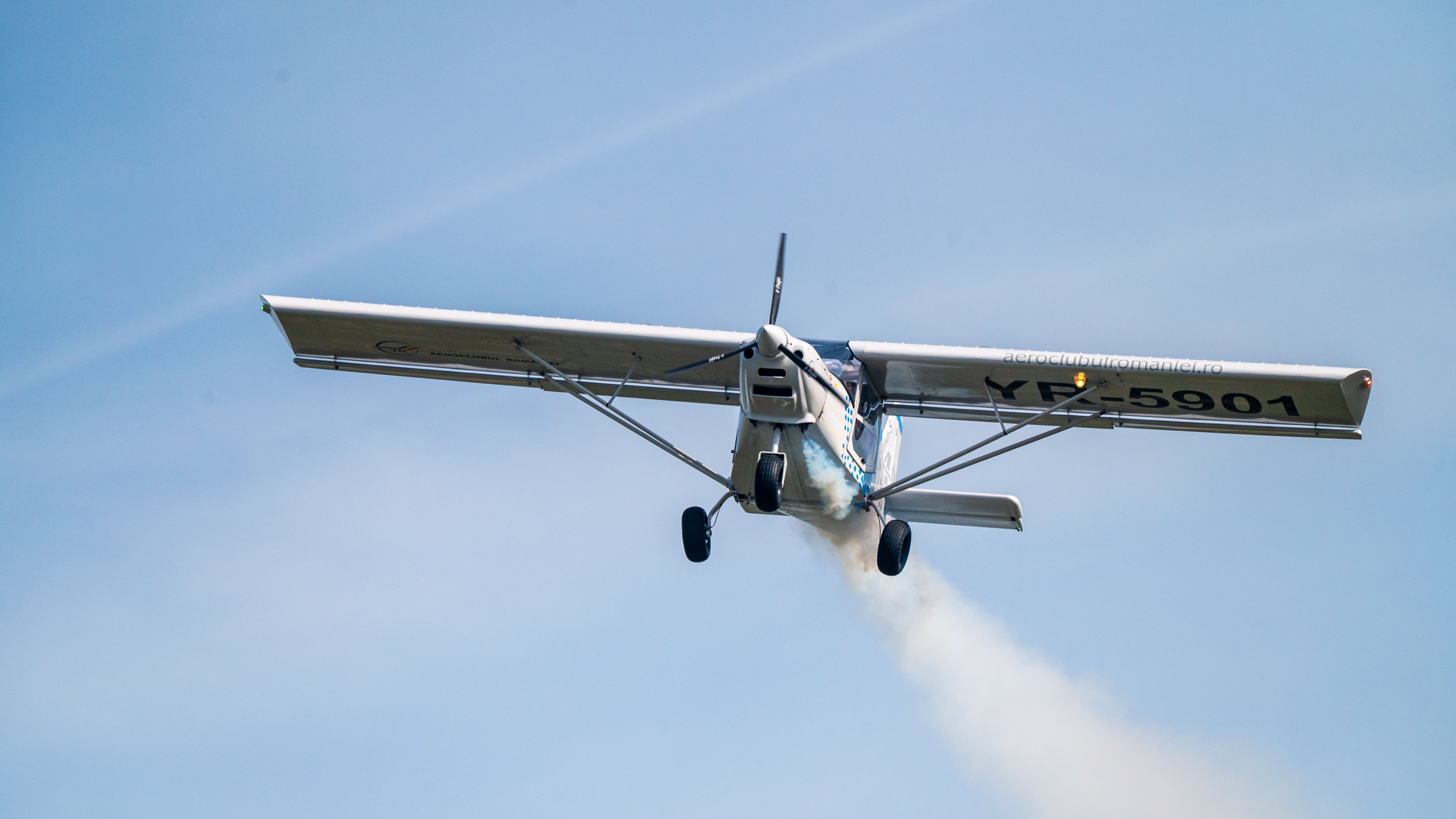 Aeroclubul Craiova: Distracție și zboruri pentru copii în ziua porților deschise