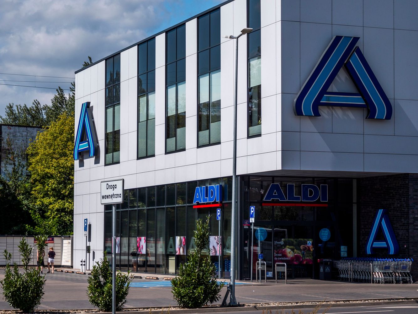 Best HD Pictures about  Khlbox Aldi 2022  with No AI Images