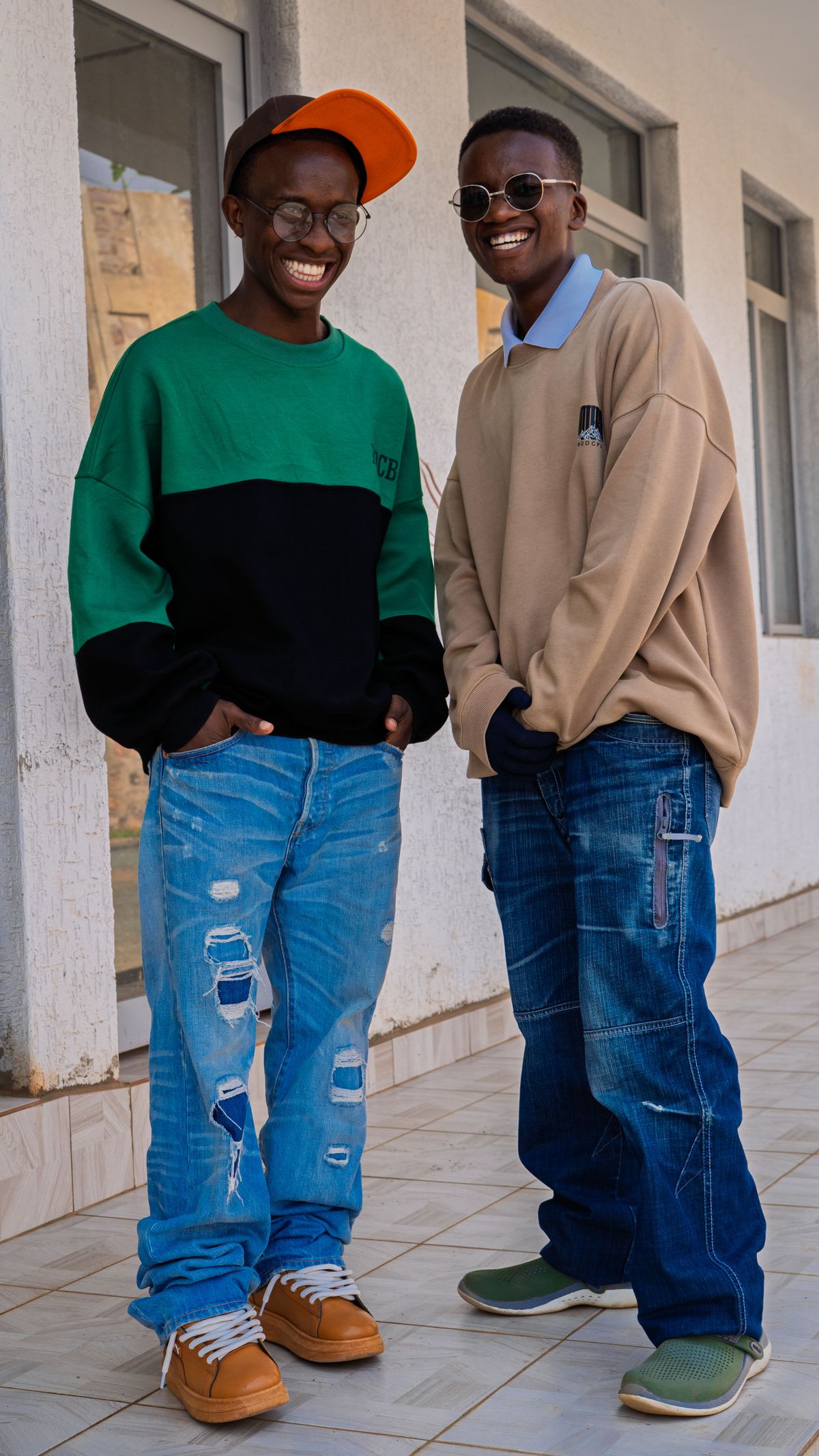 How to Style Wide-Leg Jeans for Men: 2026 Outfit Guide