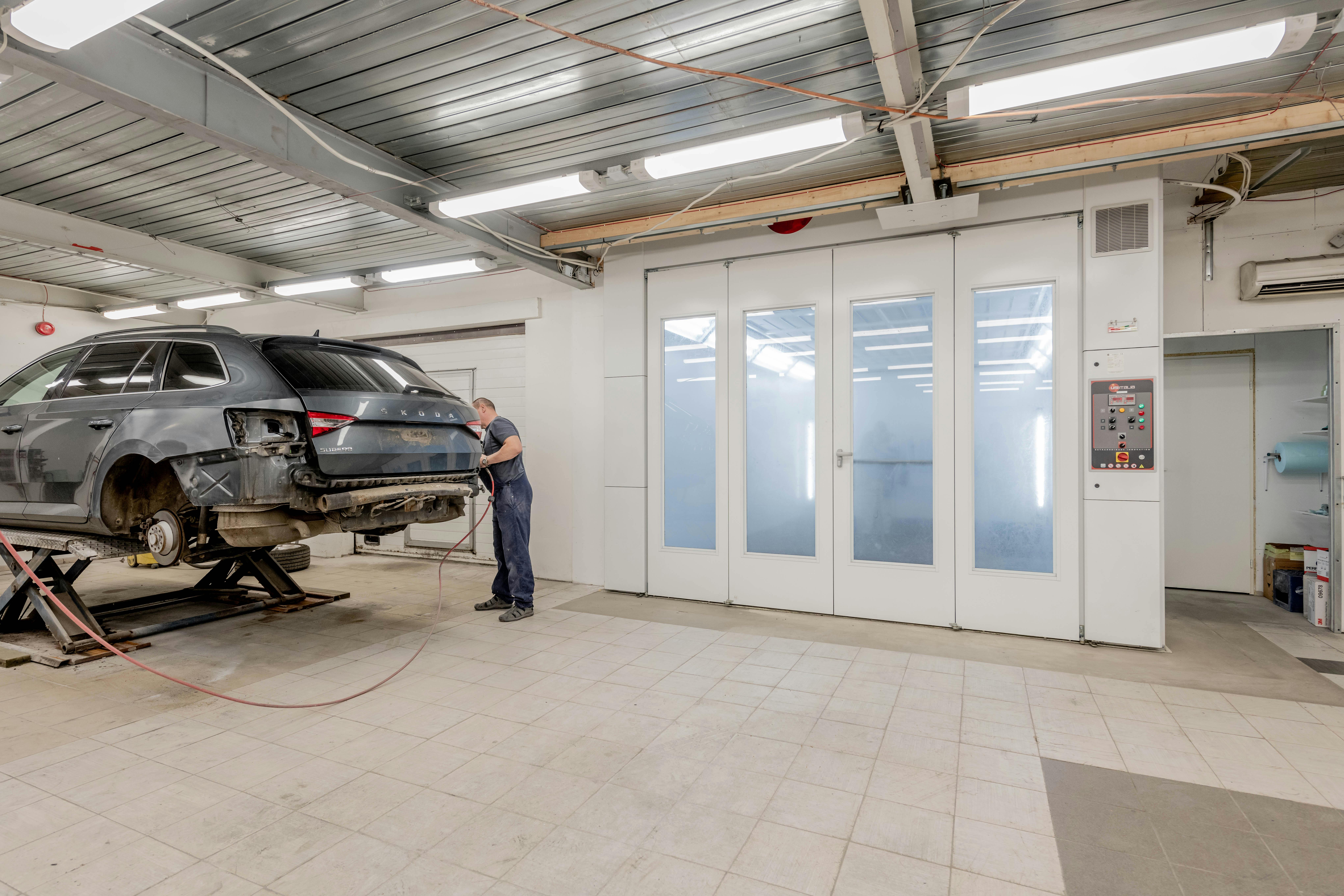 What to Expect From Professional Auto Body Collision Repair Services