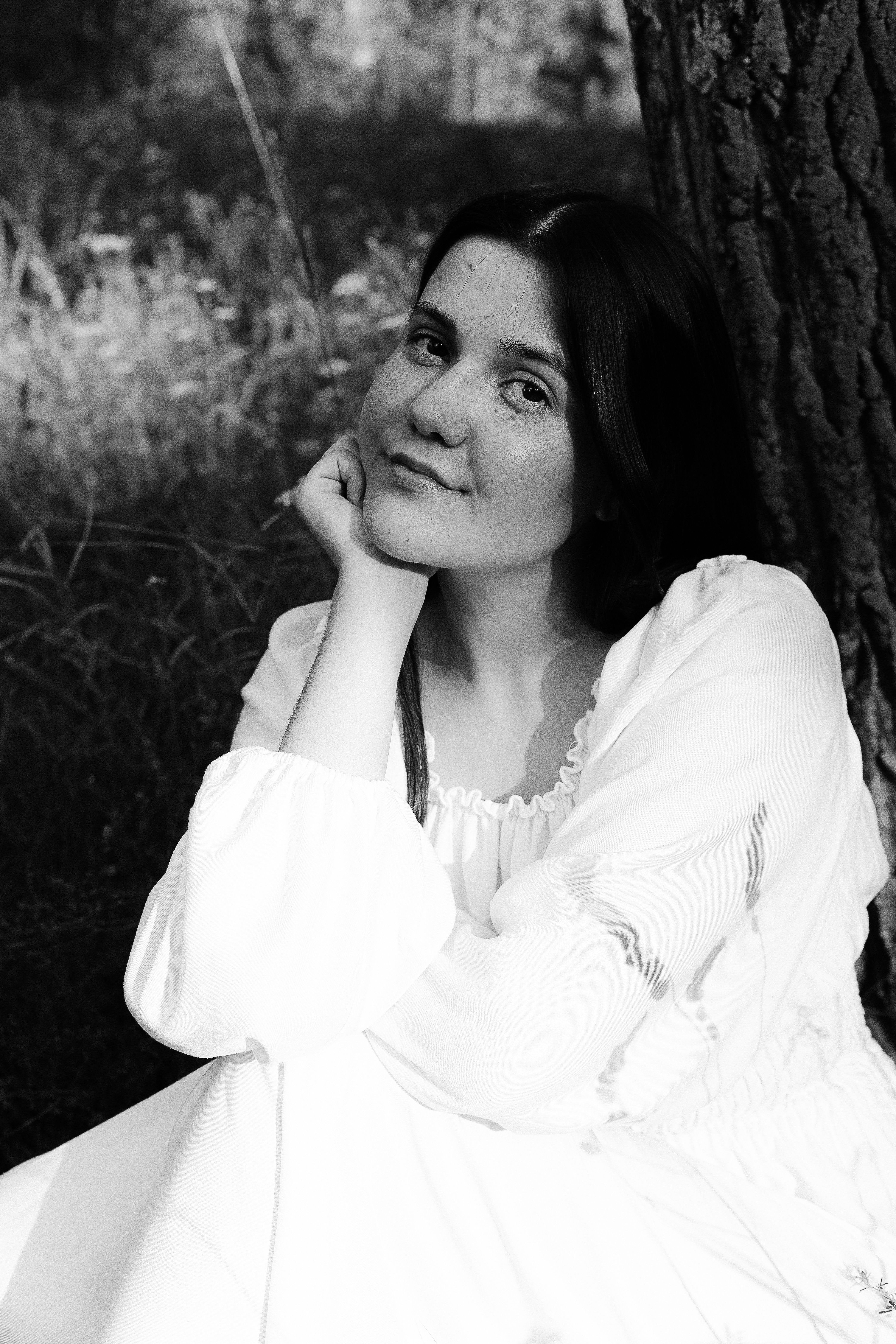 Black and White Portrait of a Young Woman in Nature · Free Stock Photo