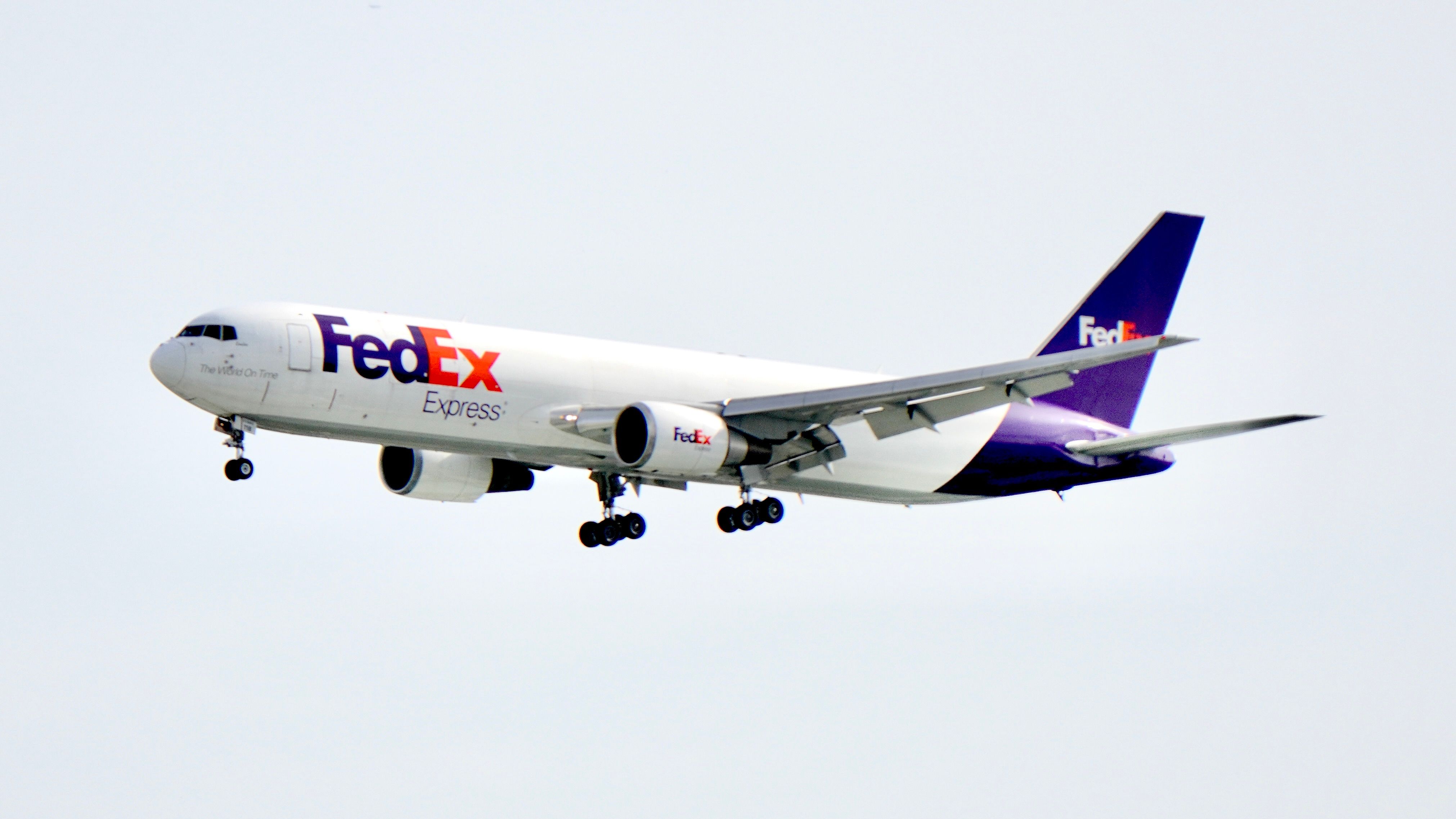 FedEx amplia frota elétrica no Brasil e acelera entregas mais limpas