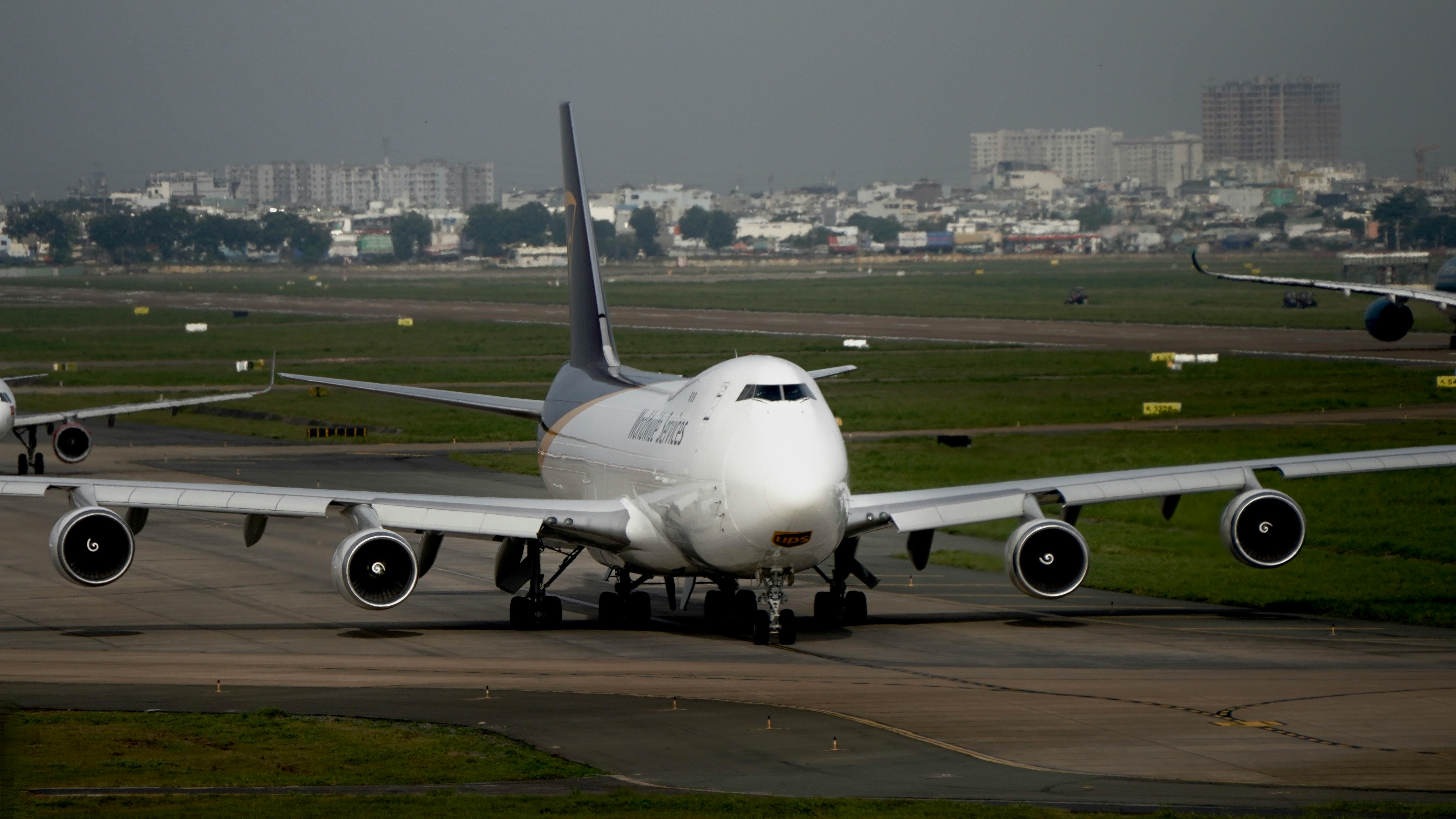 Reyes Airport
