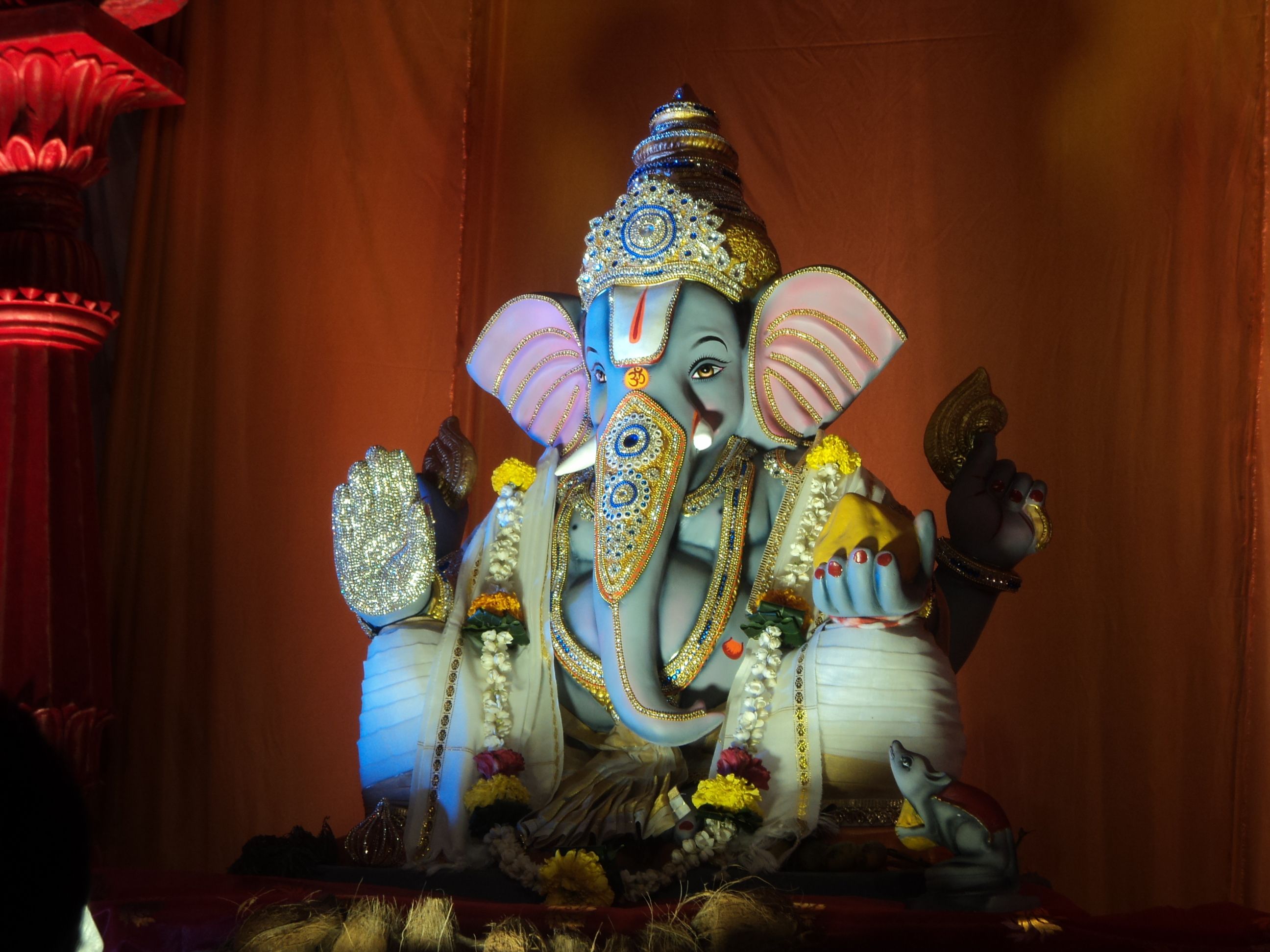 Featured image for the article: Bengaluru bans plaster of Paris Ganesha idols for Gowri-Ganesha festival