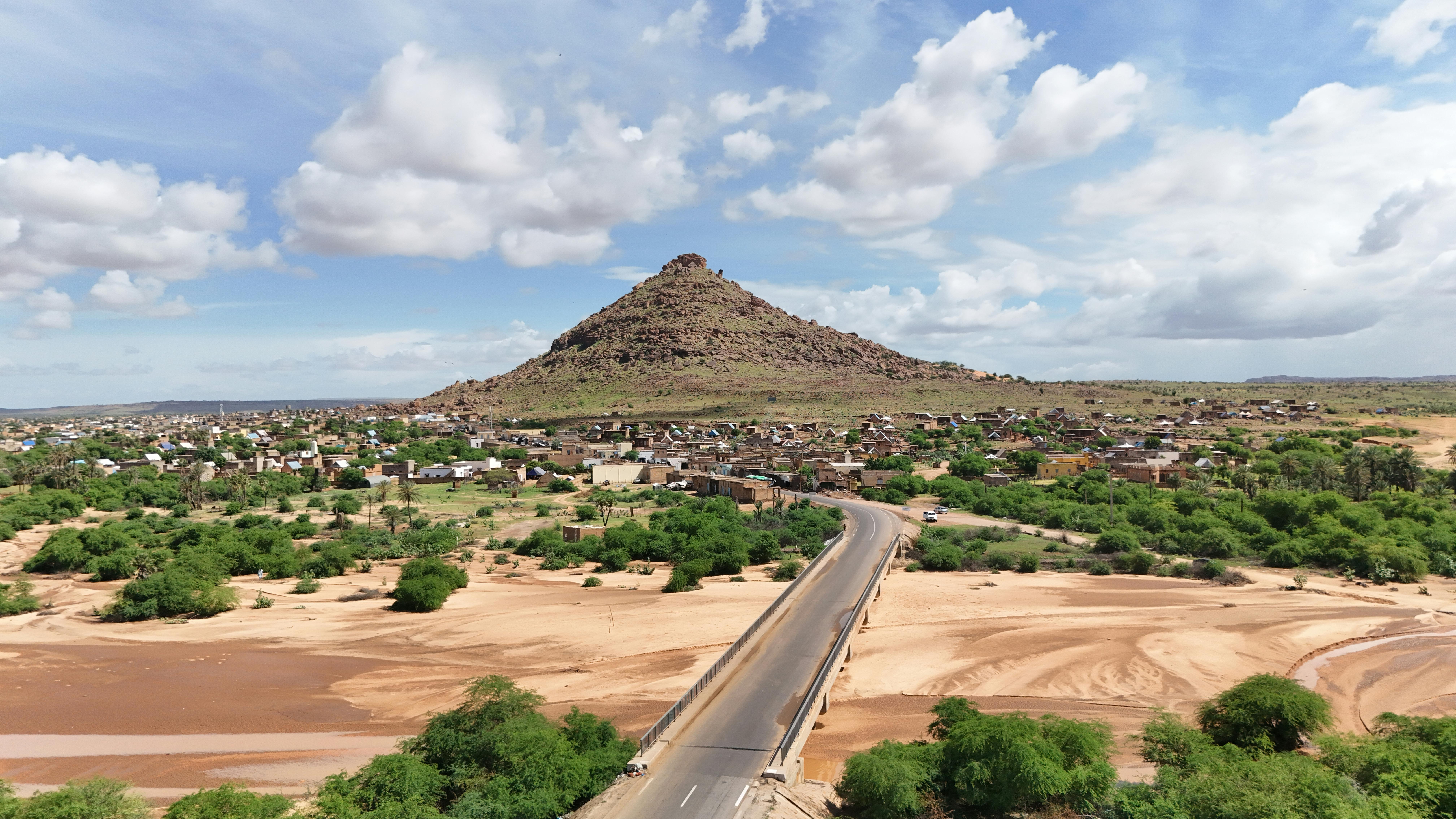 橋聳雲天聯外道路拓寬規劃大公開 交通更順暢