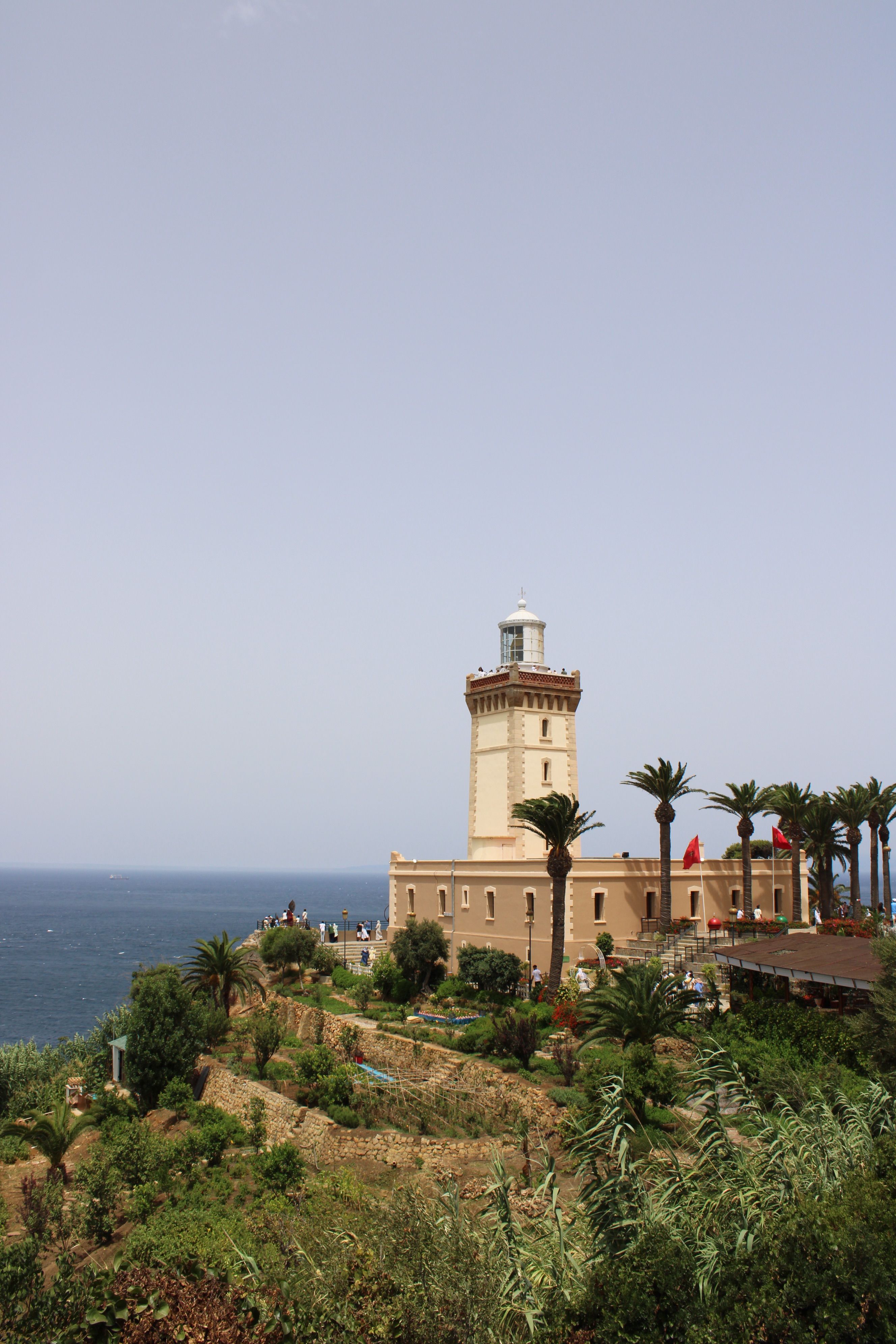Cap Spartel Lighthouse overlooking the Atlantic — au Maroc