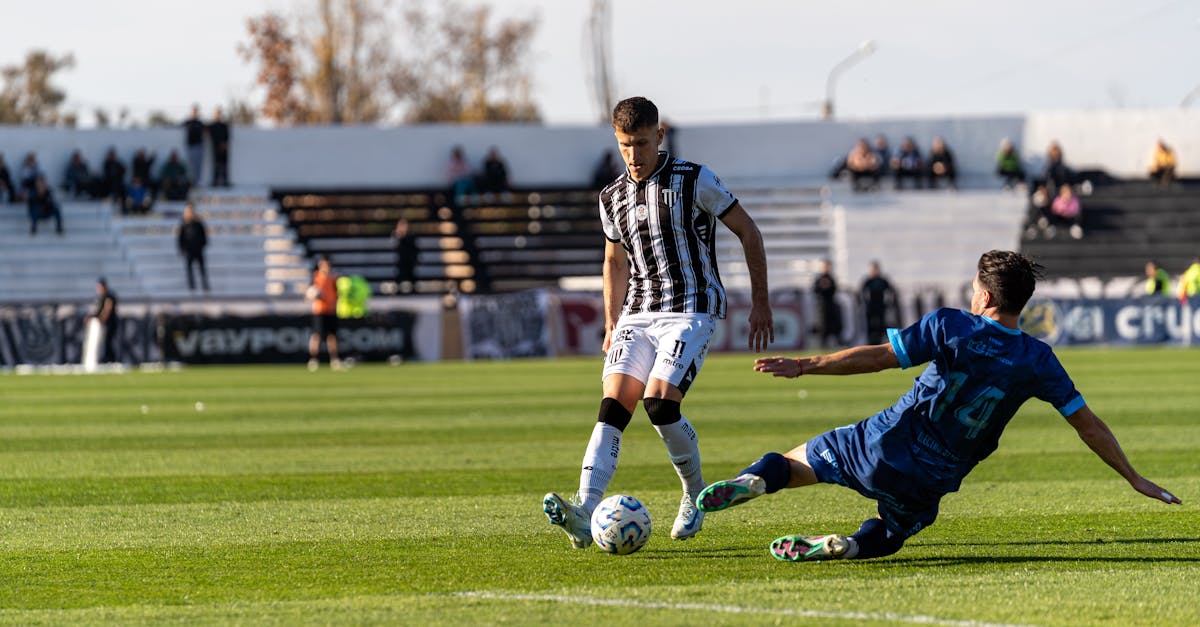 6旬婦天天背痛竟是骨質疏鬆 醫師教你生活3招預防骨本流失