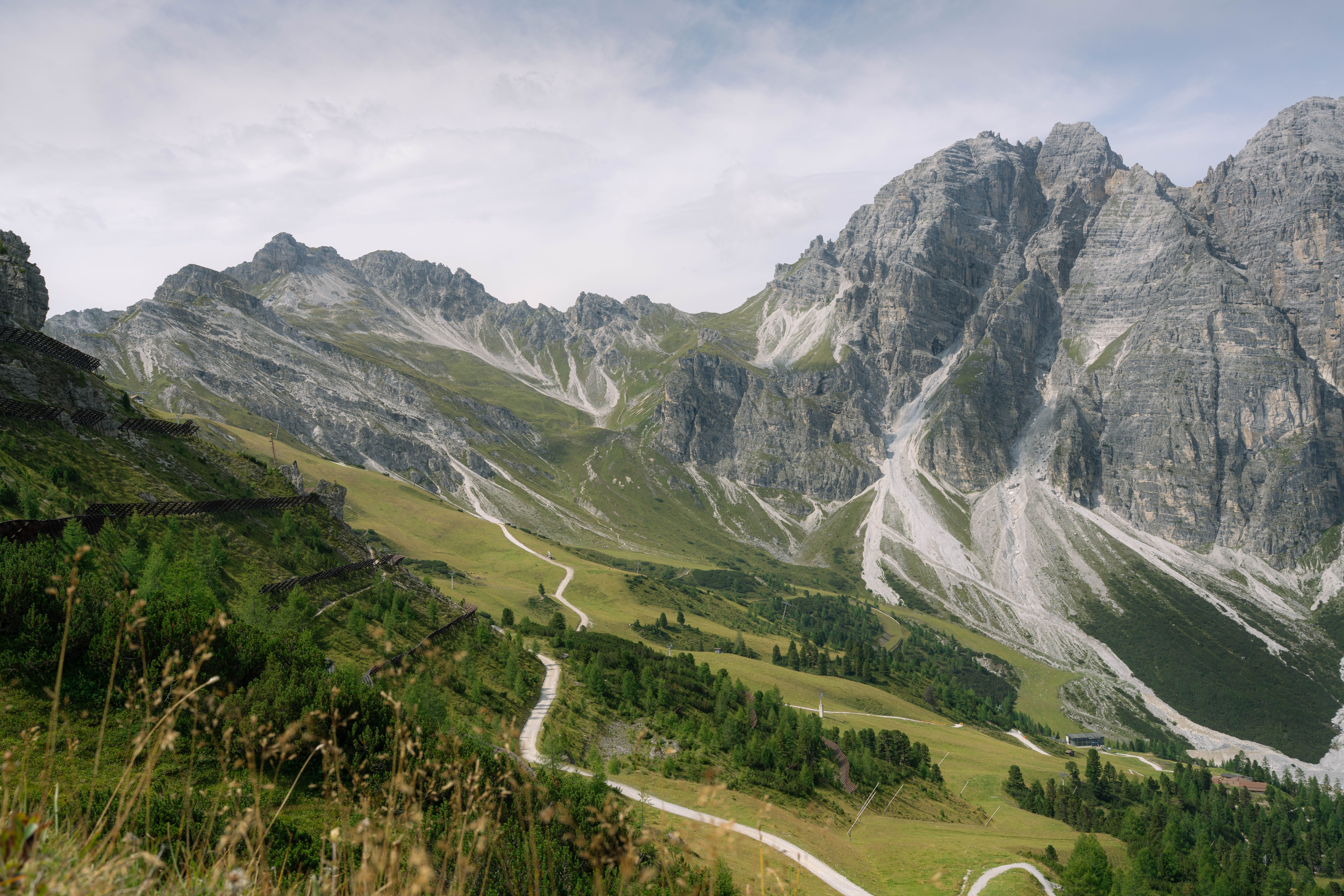 Majestic Alpine Mountain Range in Summer · Free Stock Photo