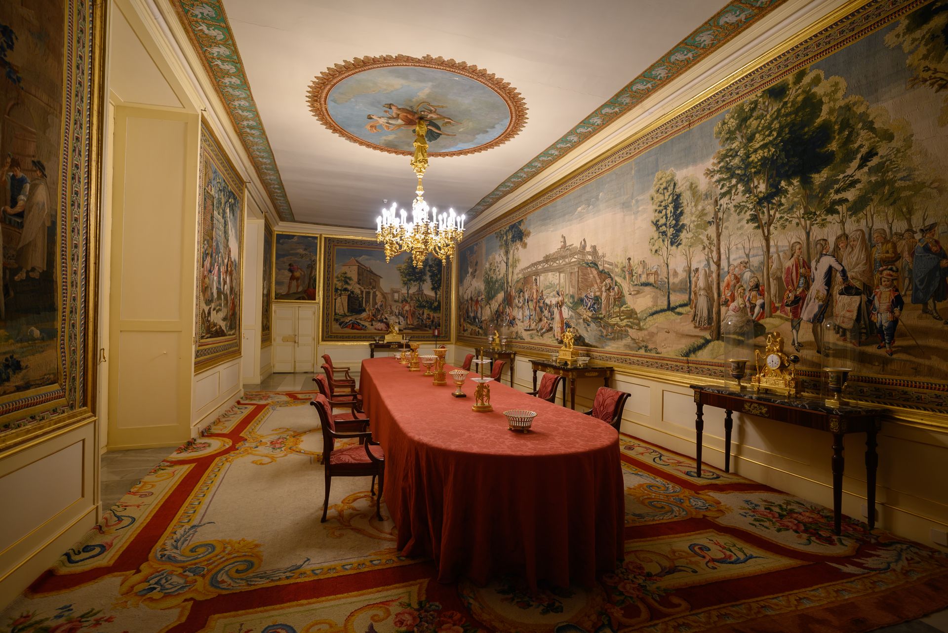 ARCOmadrid Hosts Fundación ARCO Collection Selection Curated by Master's Graduates