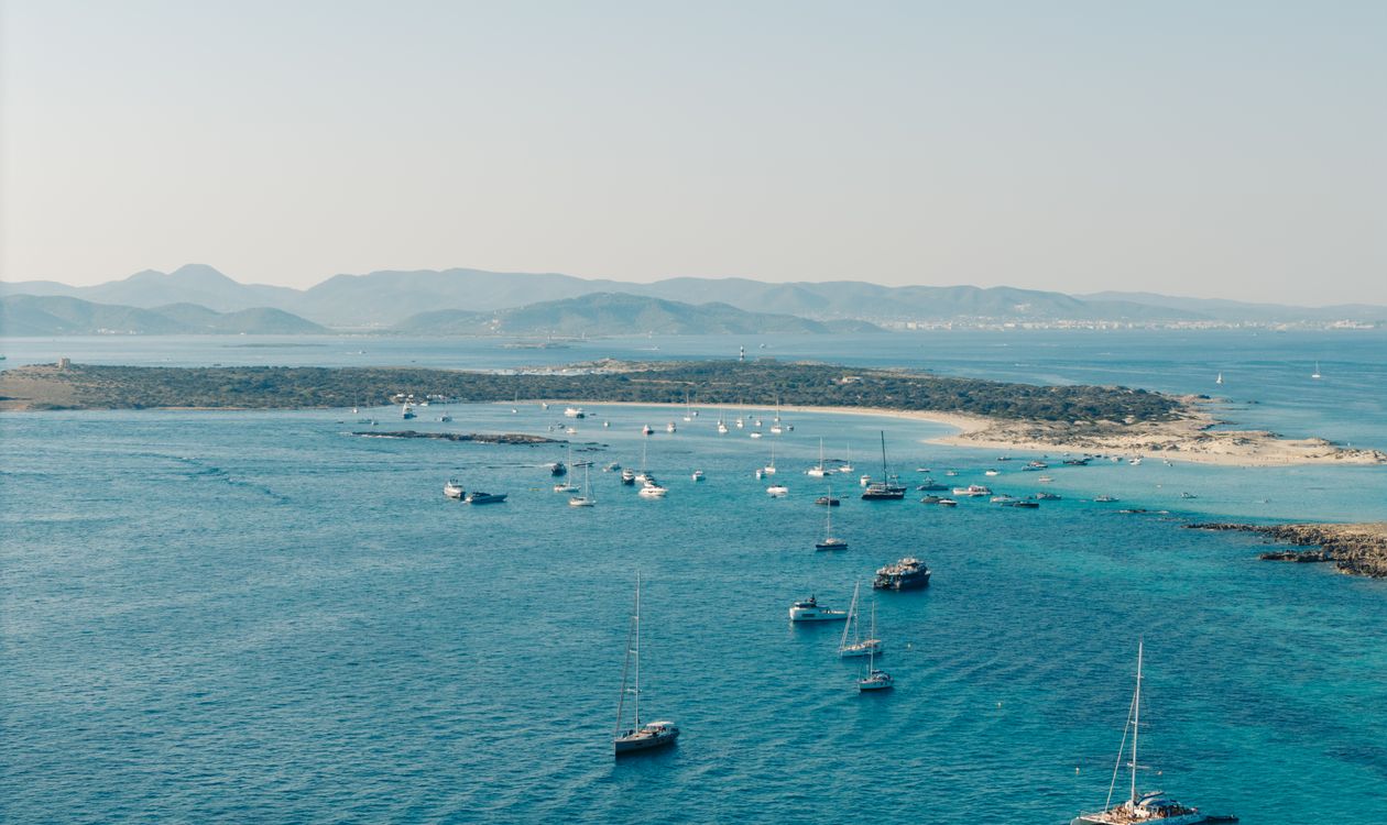 Ibiza by Boat: Formentera Day Trips, Es Vedrà Cruises & Sunset Sails This Week (16–23 August 2026)