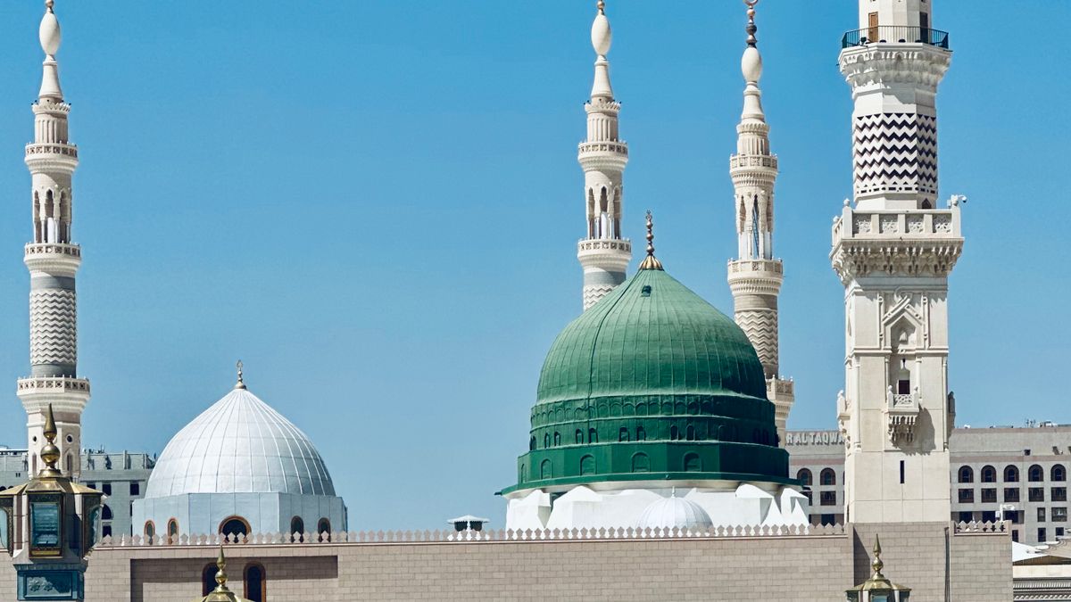 Laylatul Qadr: When It Is, Its Virtues and What to Do