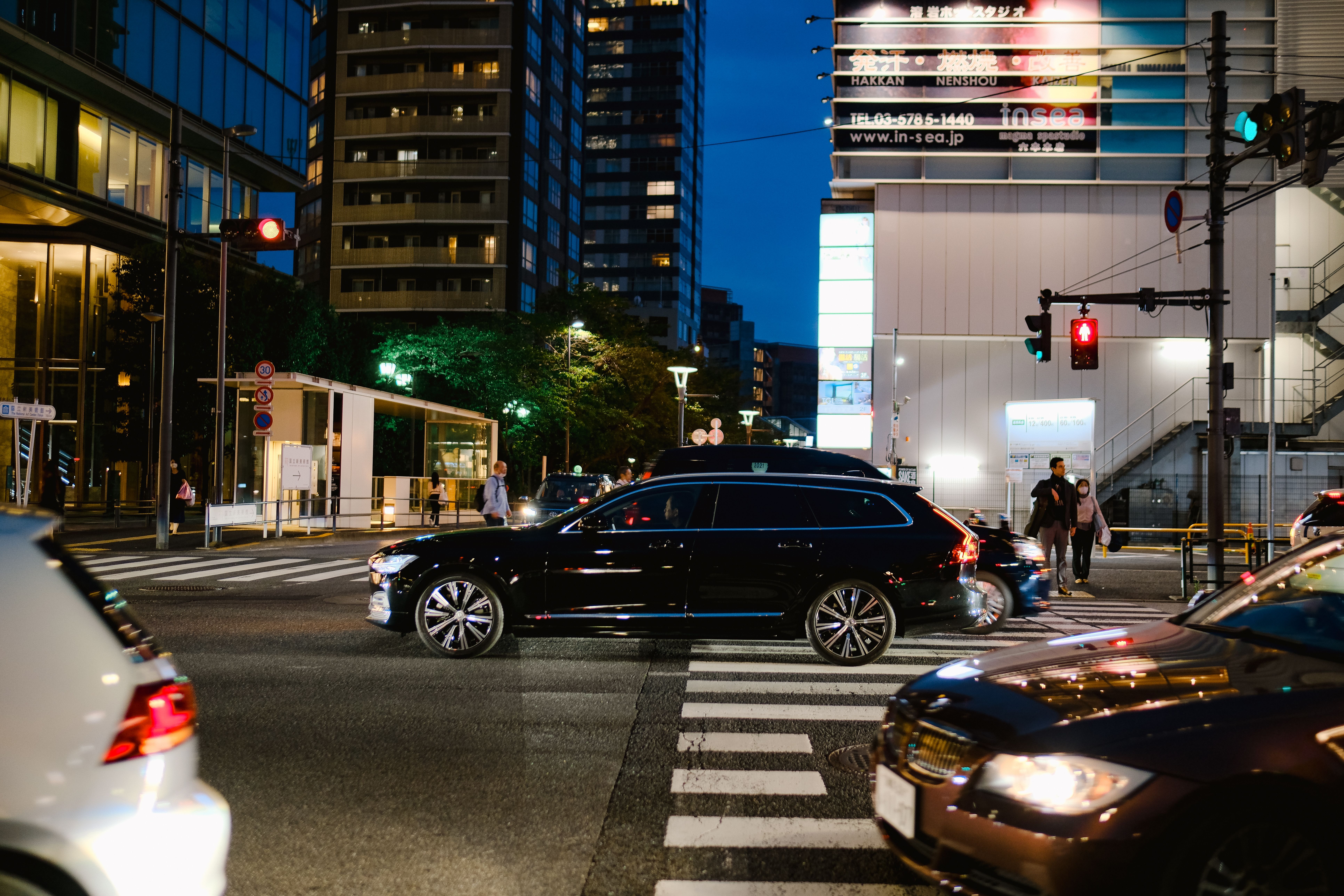 Cerence AI Expands Beyond the Vehicle to New Areas of the Automotive Ecosystem with Launch of AI Agents — Photo by Ayyeee Ayy