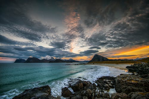 Vista Panorâmica Da Beira Mar Durante O Amanhecer