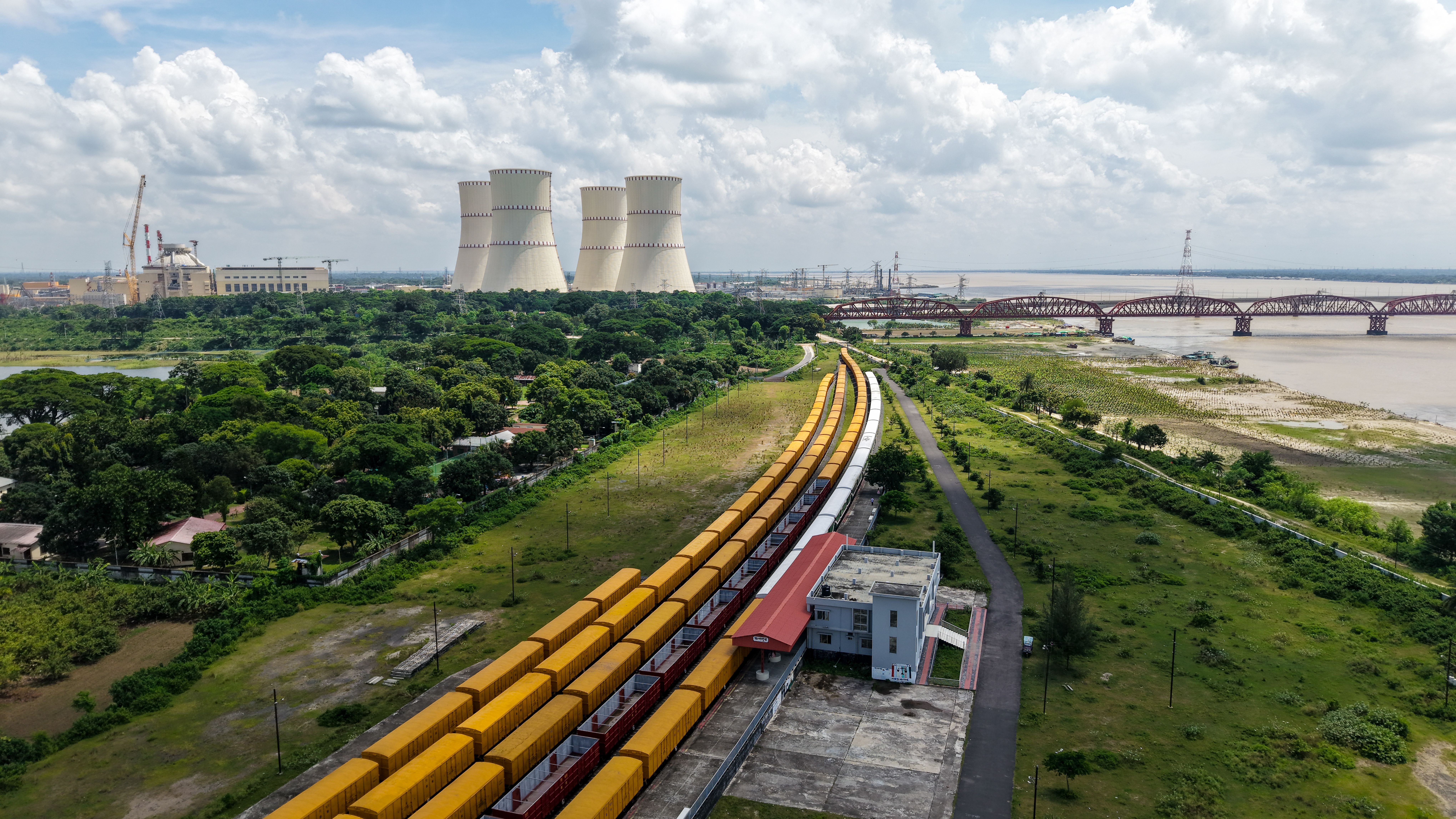 Vue Aérienne De La Centrale Nucléaire De Rooppur, Bangladesh · Photo ...