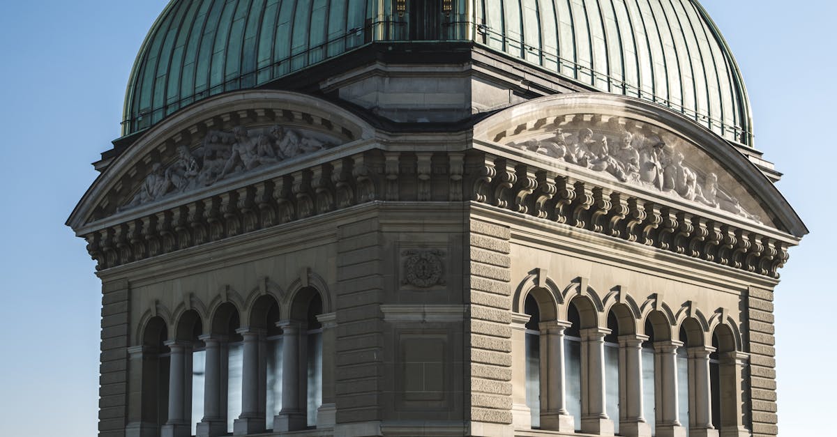 影 政治暗殺驚震全美 挺以川普盟友柯克遭刺身亡 全國降半旗哀悼