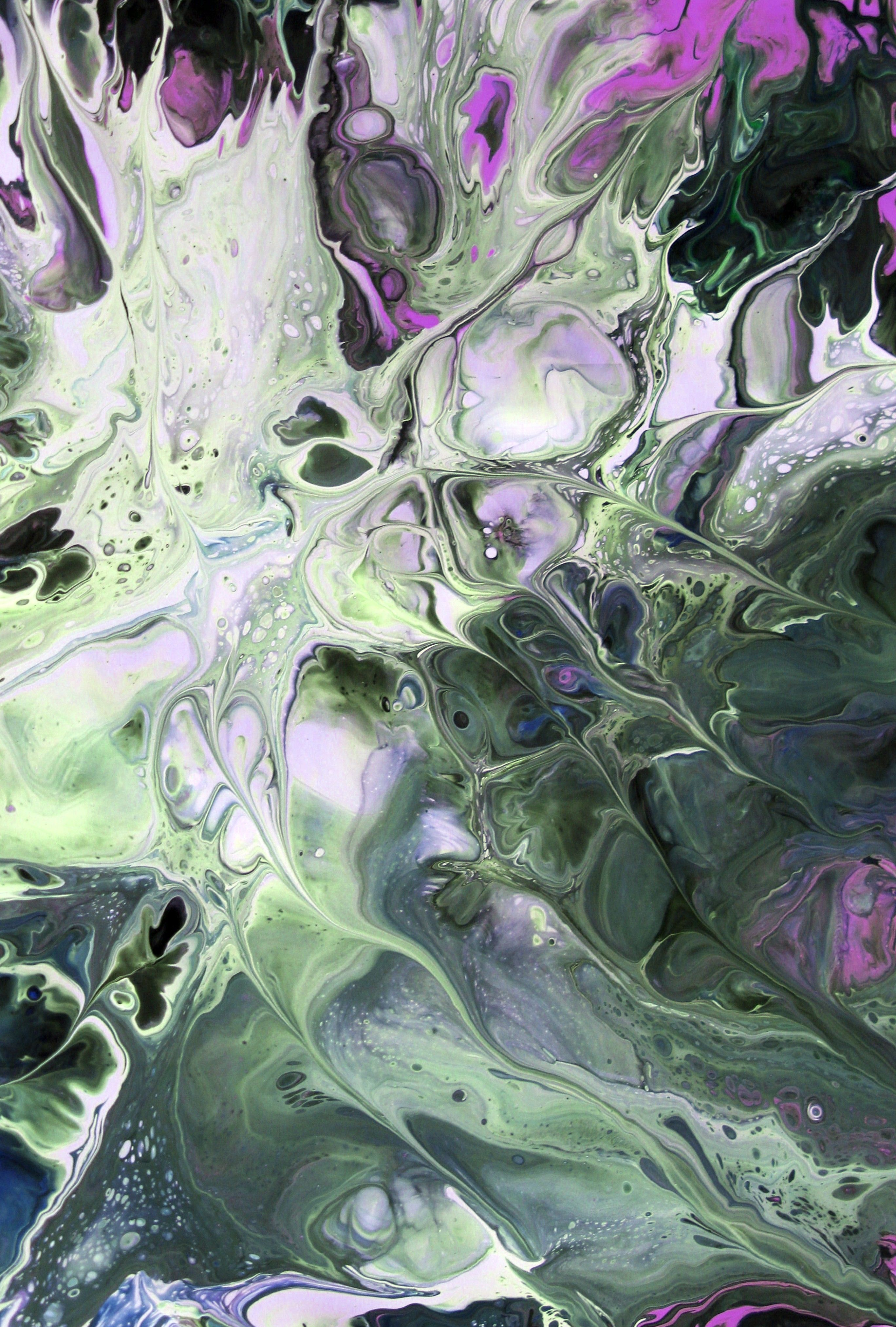 Abstract Swirling Colors in Fluid Art Painting · Free Stock Photo