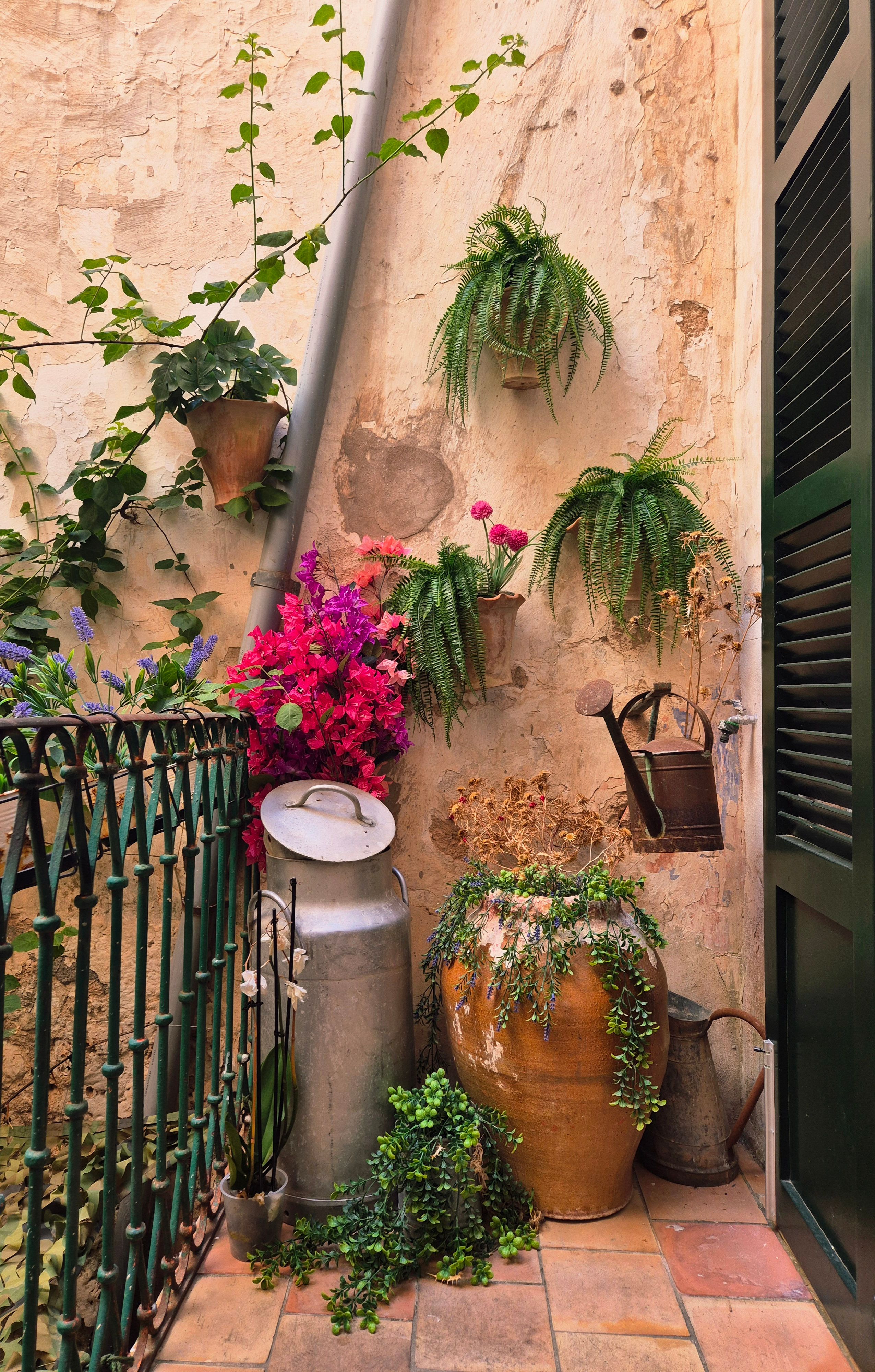 Charming Mediterranean Courtyard Garden Scene · Free Stock Photo