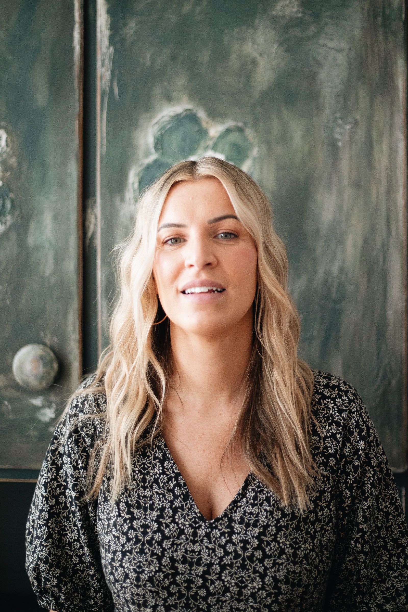 nackte frauen mit schönen brüsten